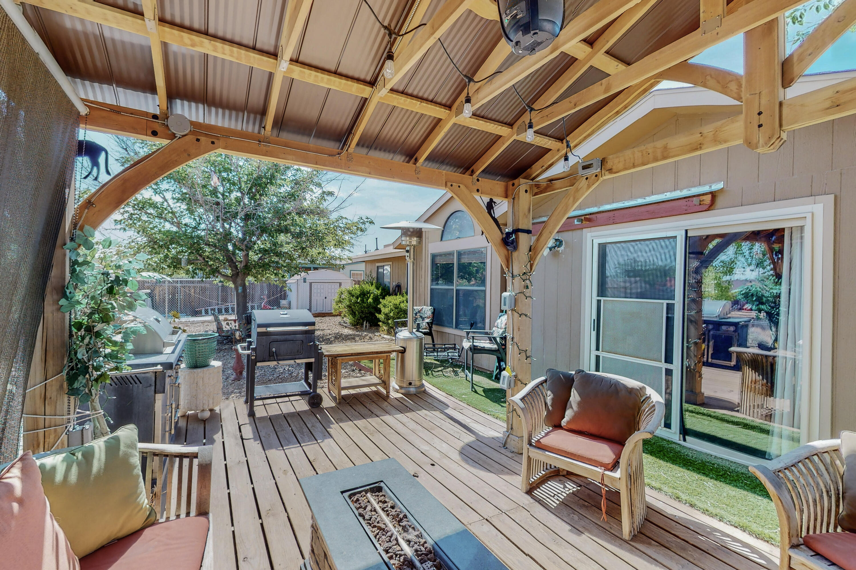 6258 Roadrunner Loop NE