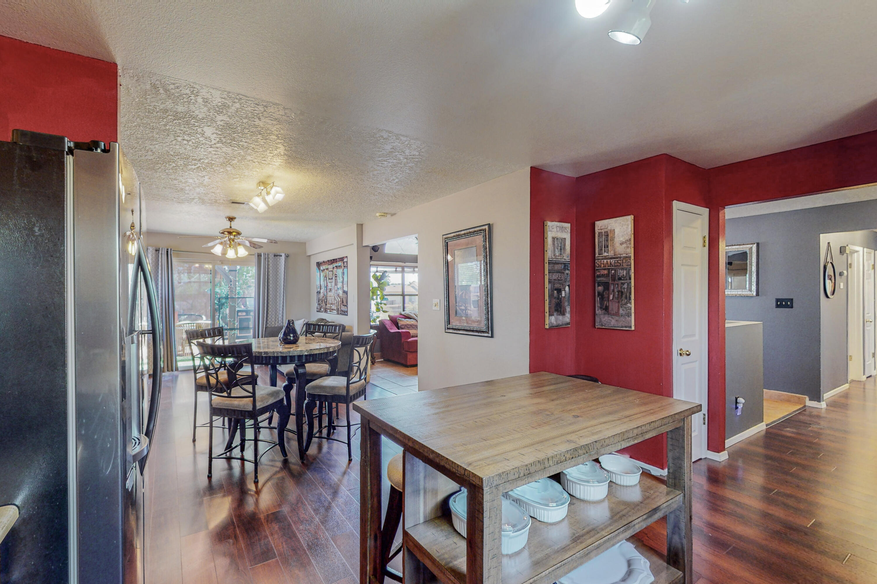 6258 Roadrunner Loop NE