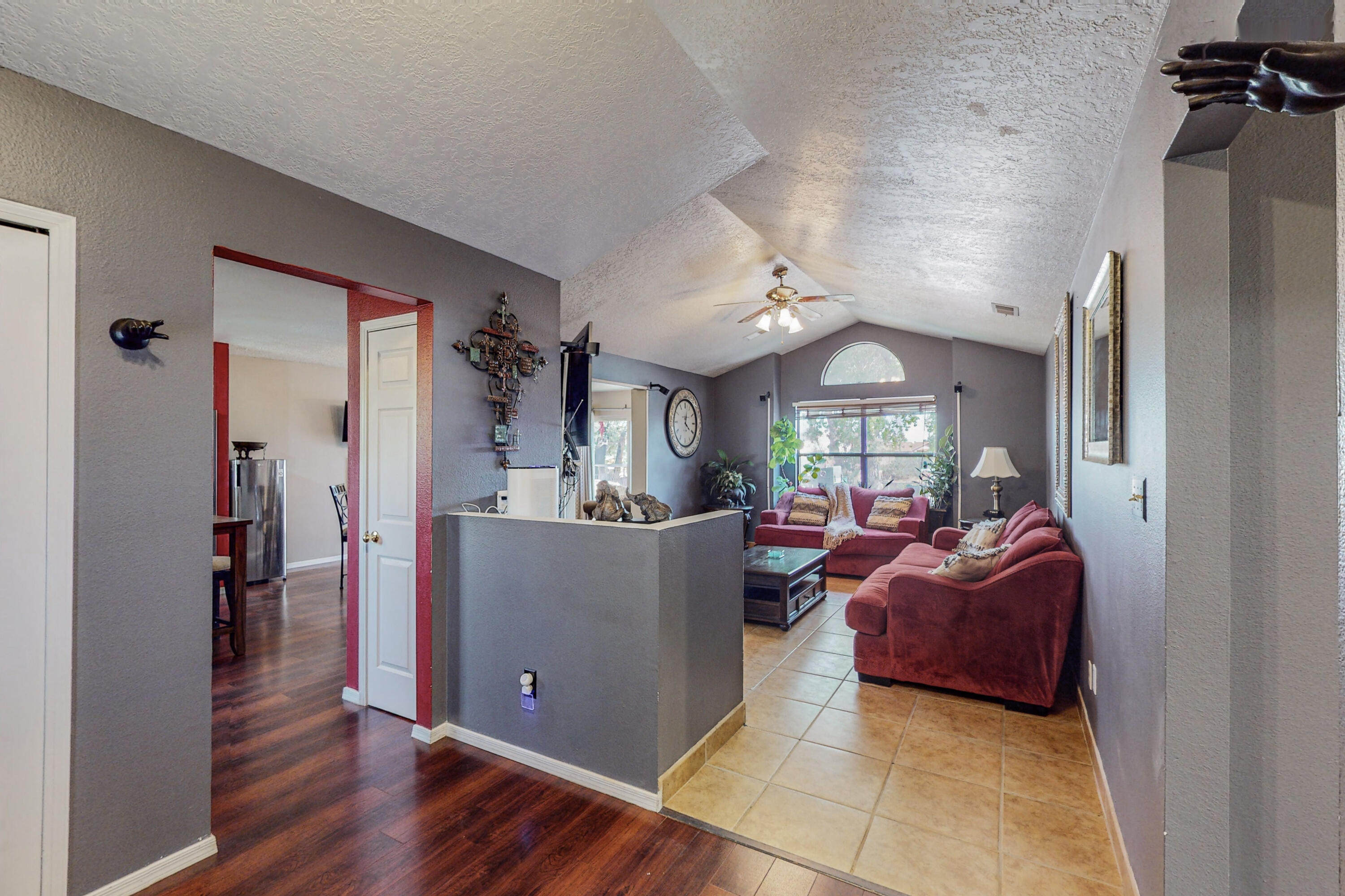6258 Roadrunner Loop NE