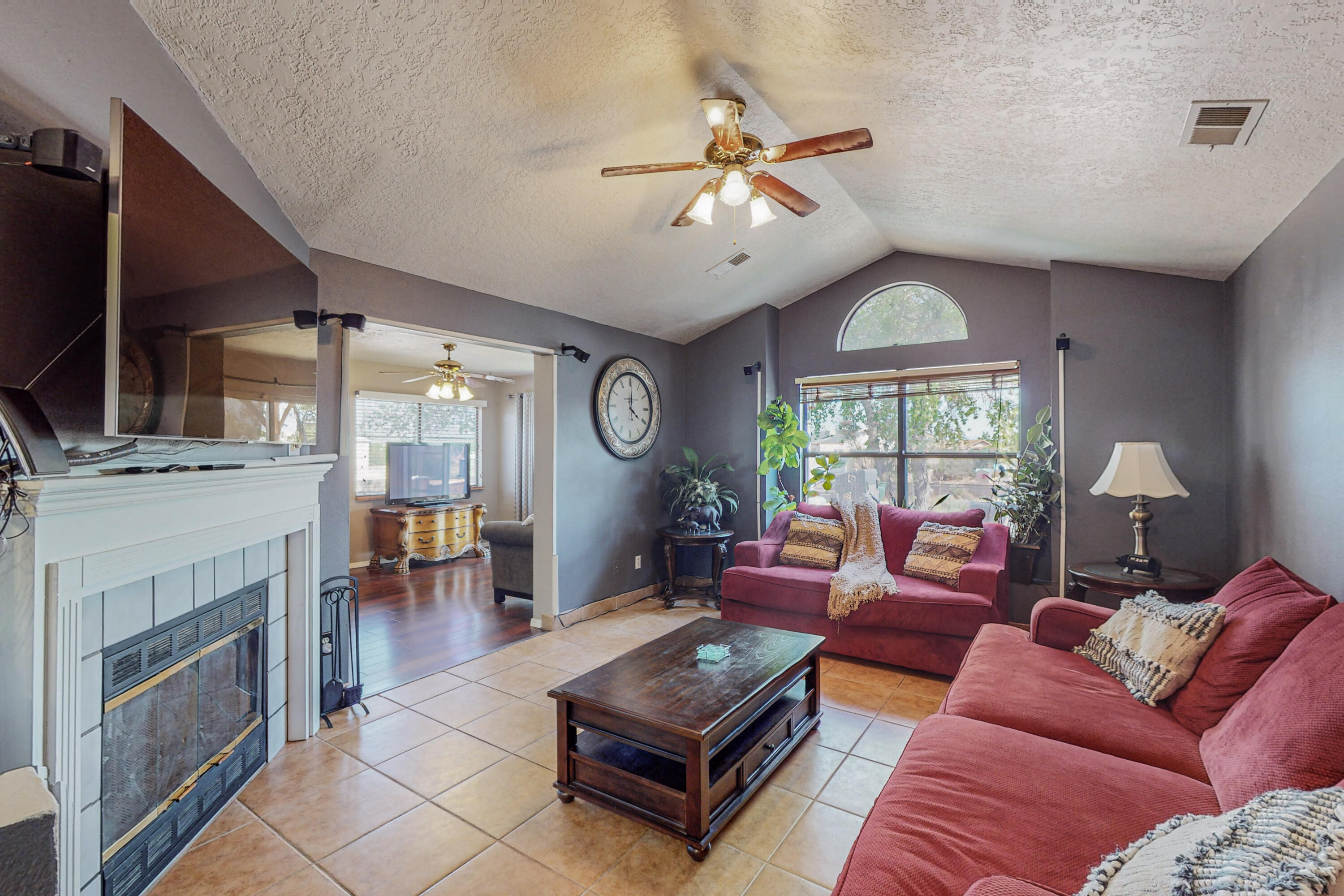 6258 Roadrunner Loop NE