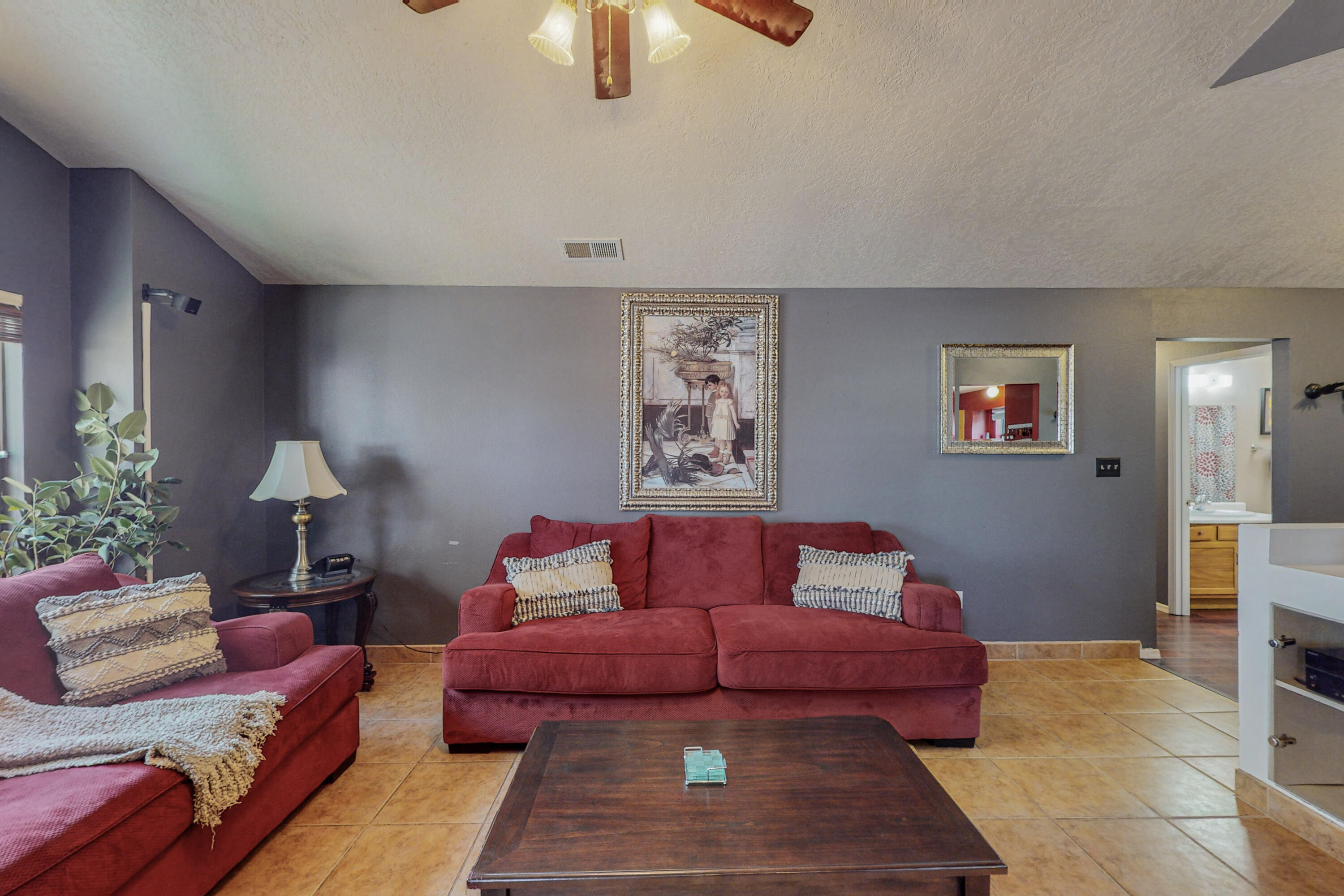 6258 Roadrunner Loop NE