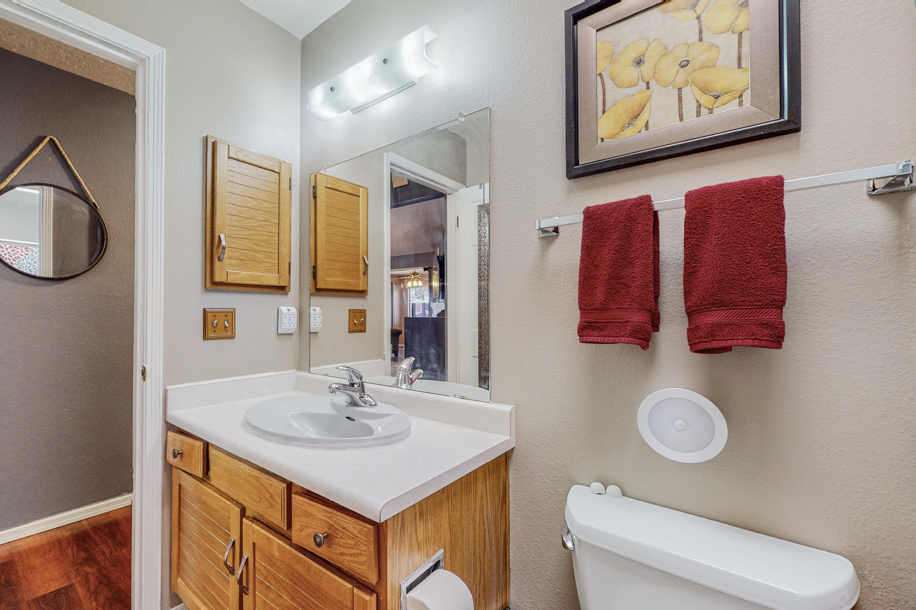 6258 Roadrunner Loop NE