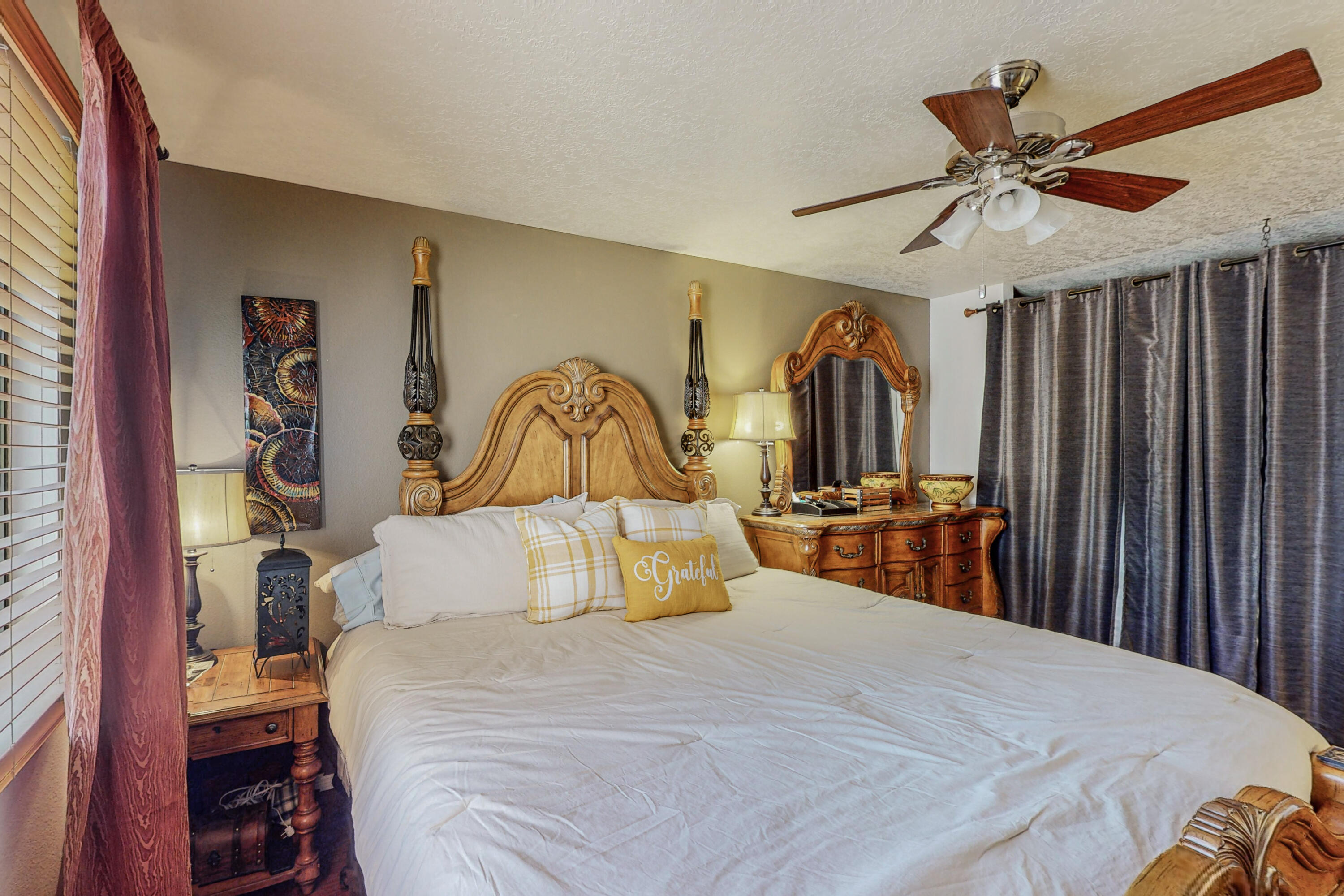 6258 Roadrunner Loop NE