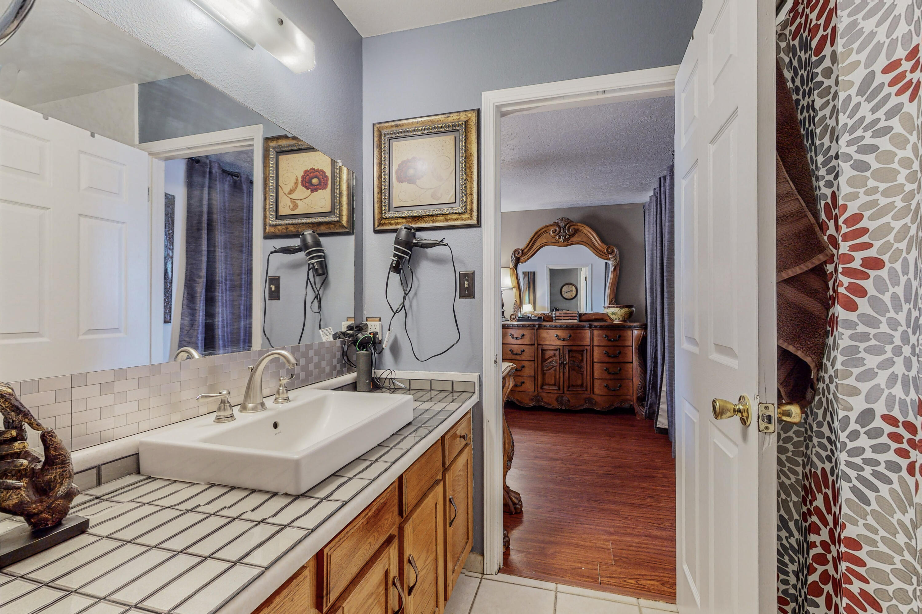 6258 Roadrunner Loop NE