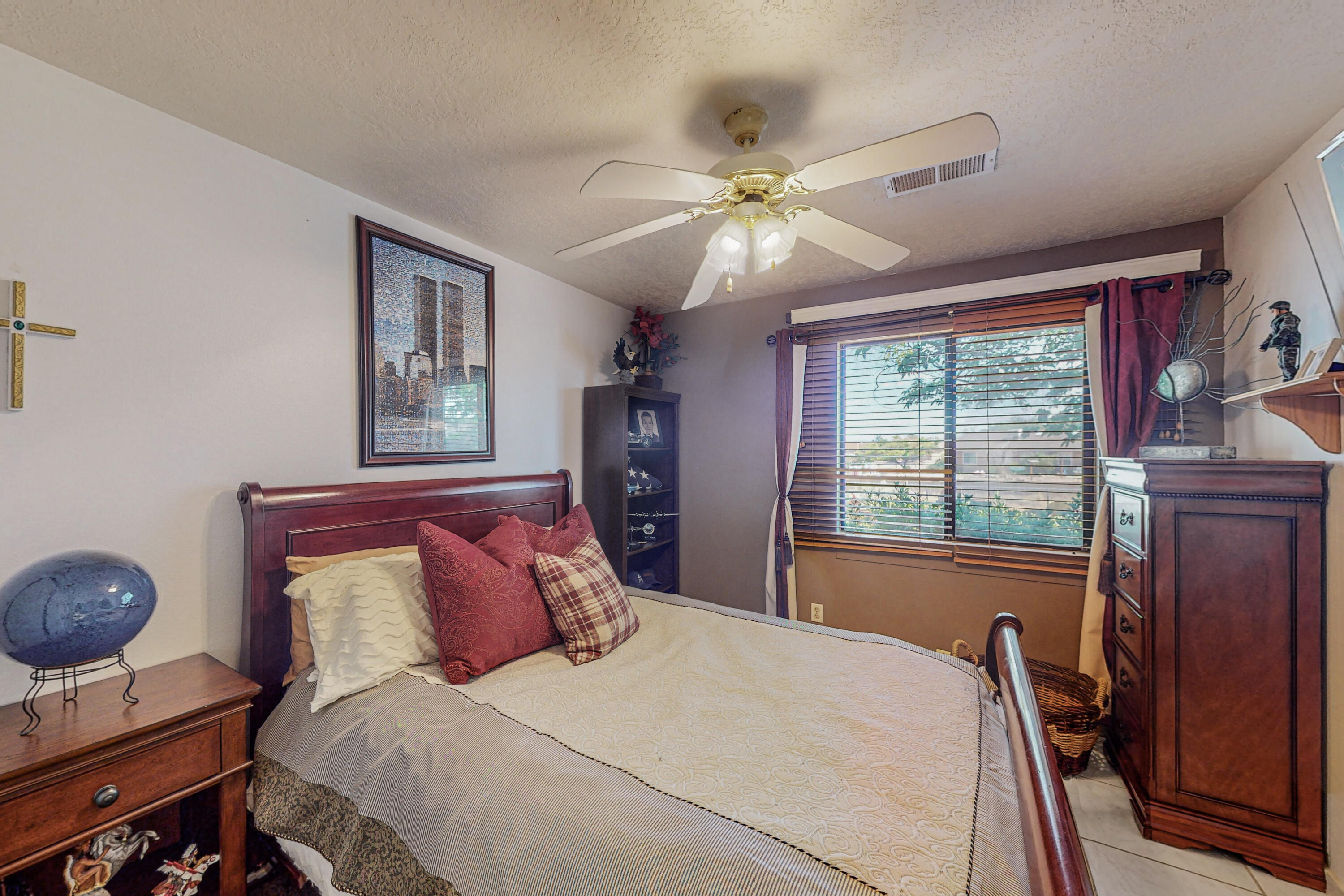 6258 Roadrunner Loop NE