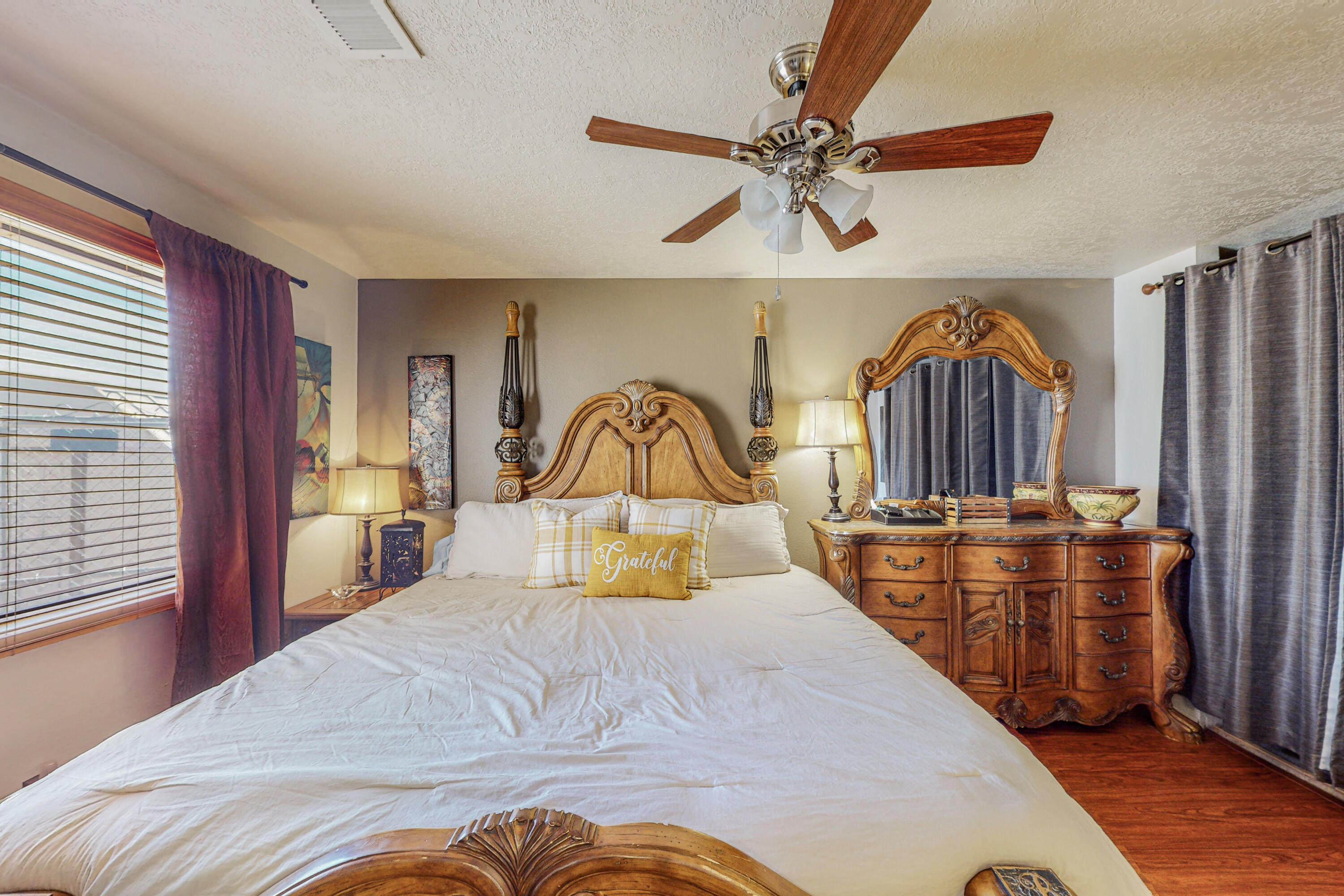 6258 Roadrunner Loop NE