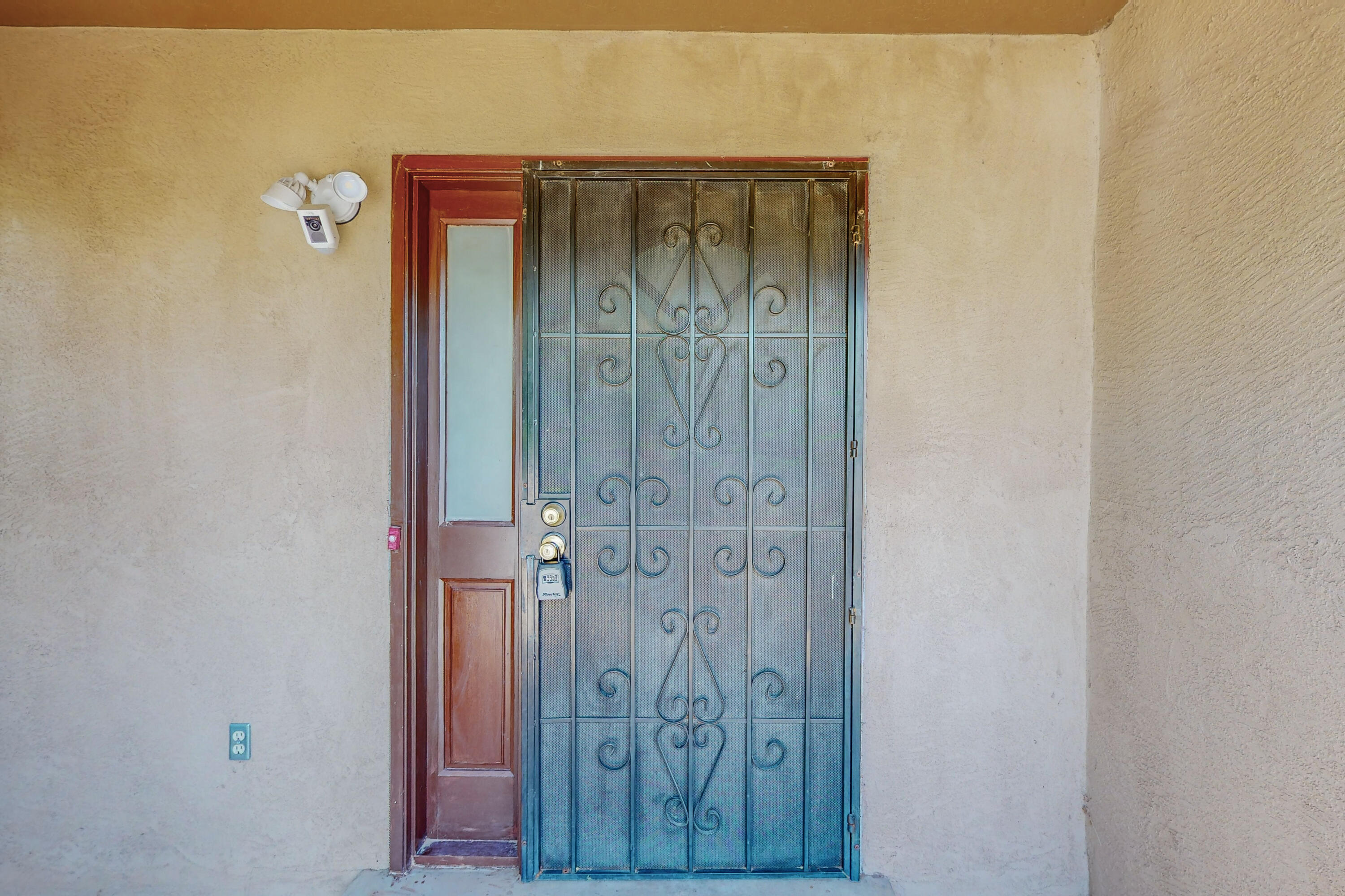 6258 Roadrunner Loop NE
