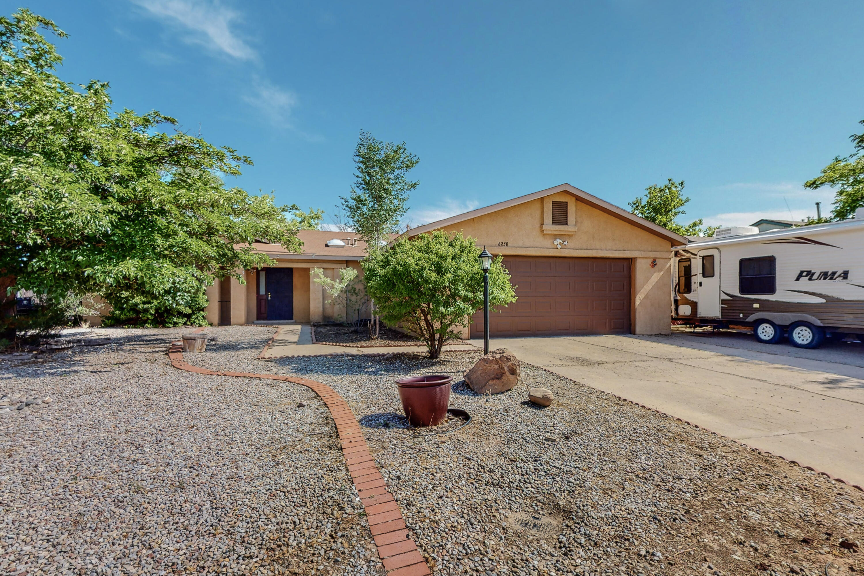 6258 Roadrunner Loop NE