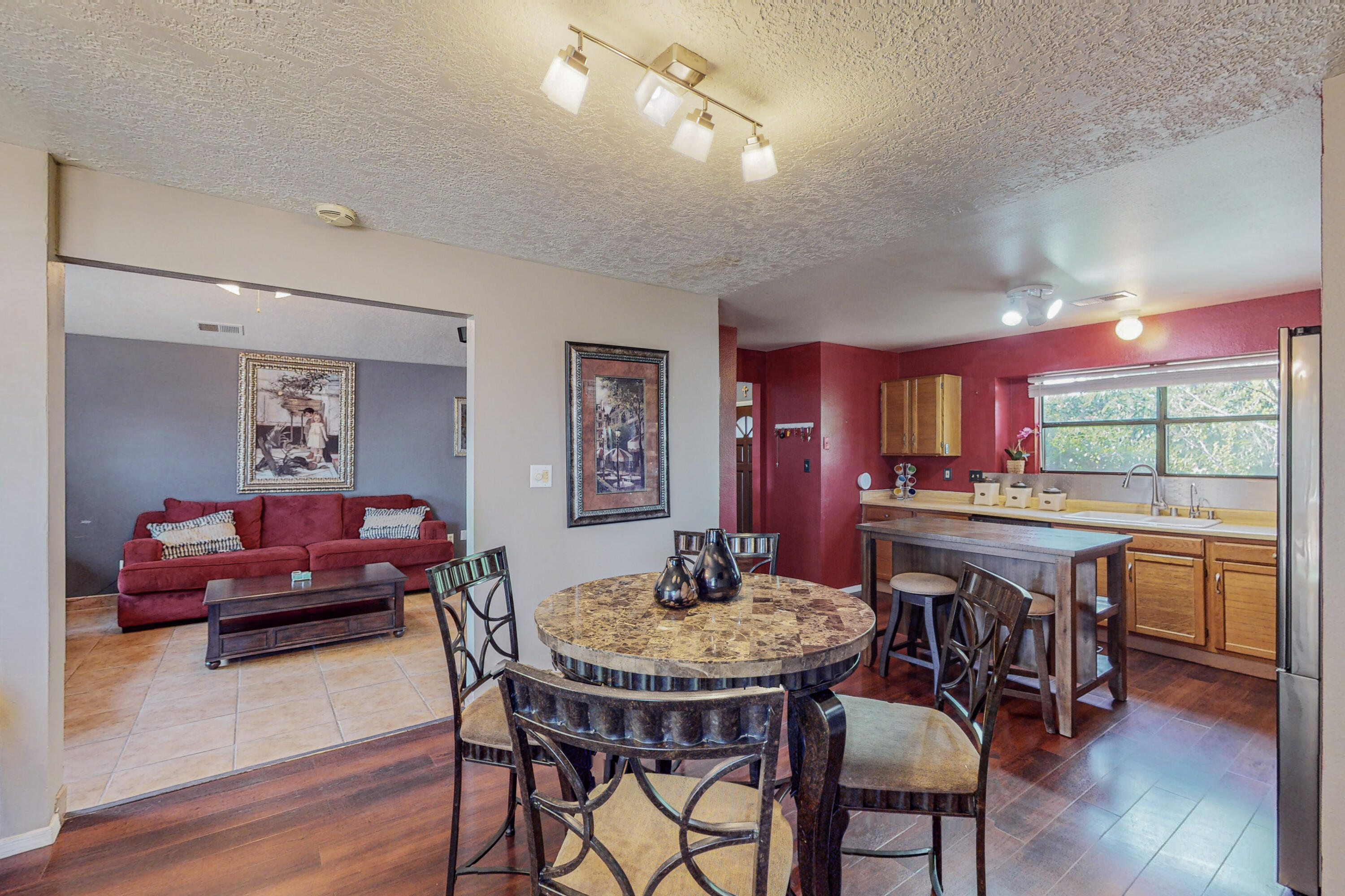 6258 Roadrunner Loop NE