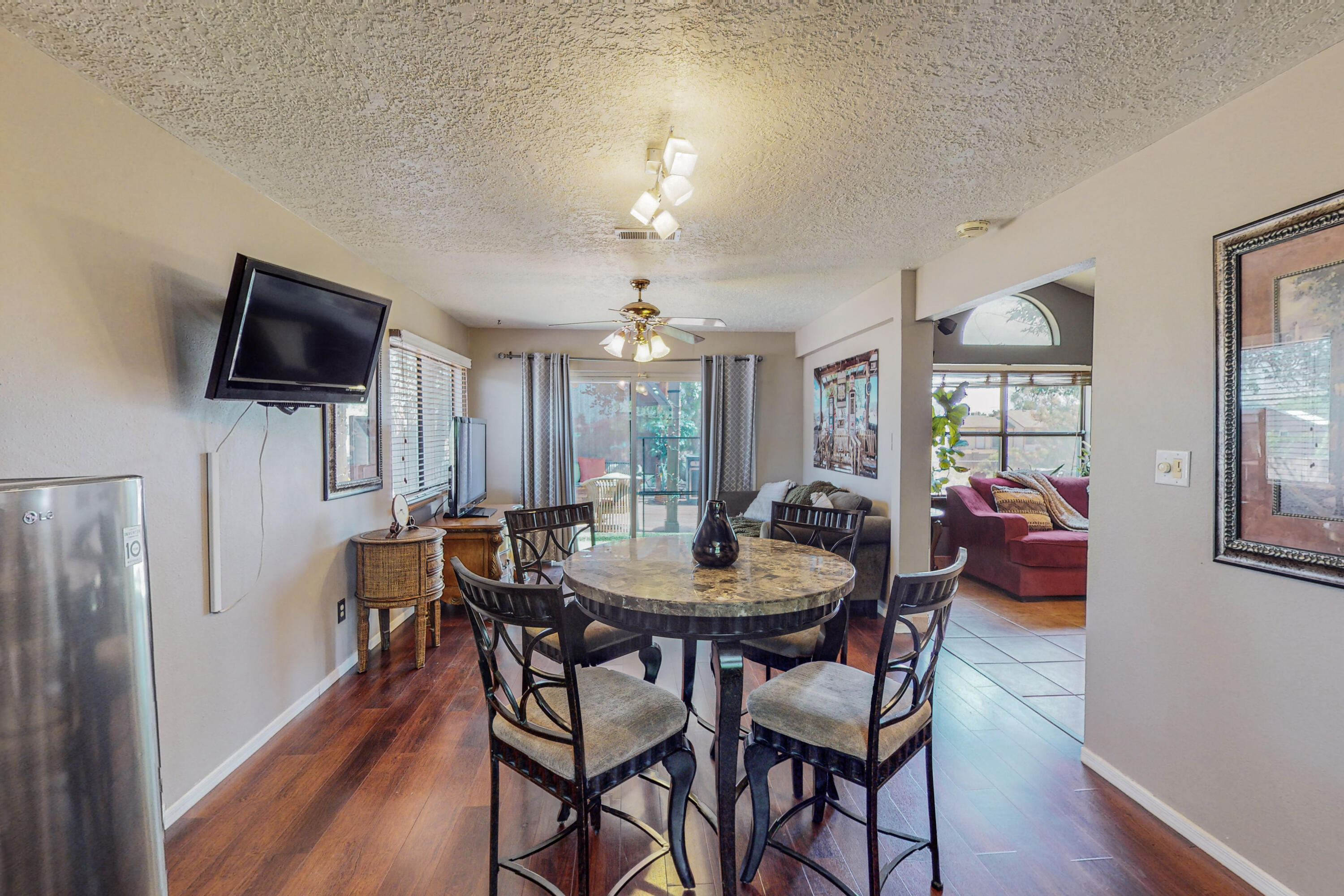 6258 Roadrunner Loop NE