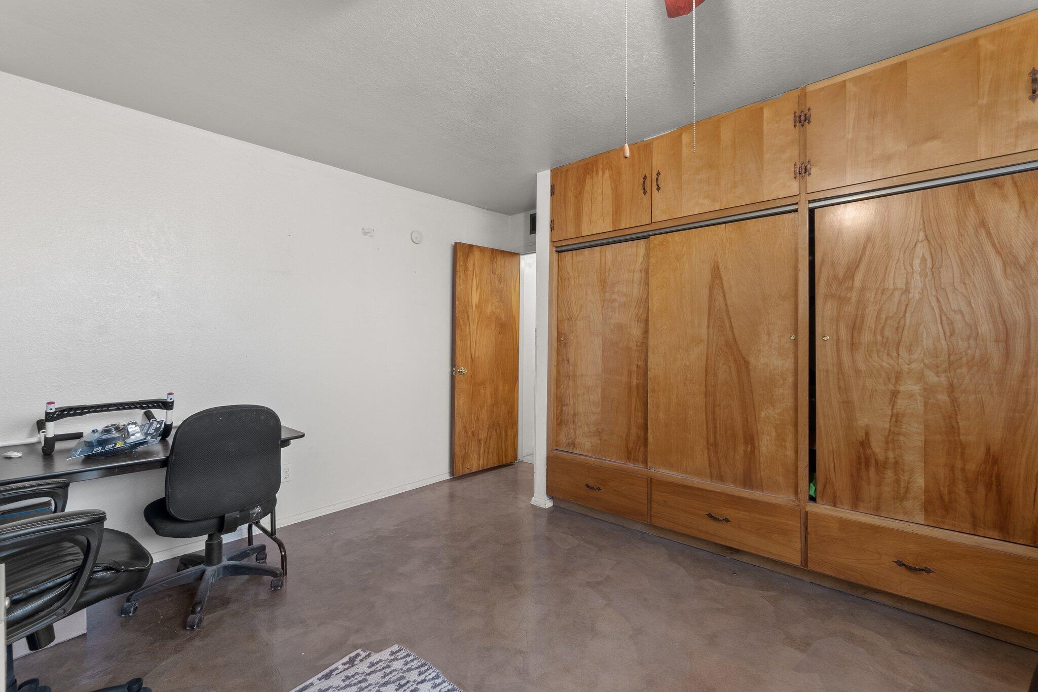 816 Ortiz Drive SE