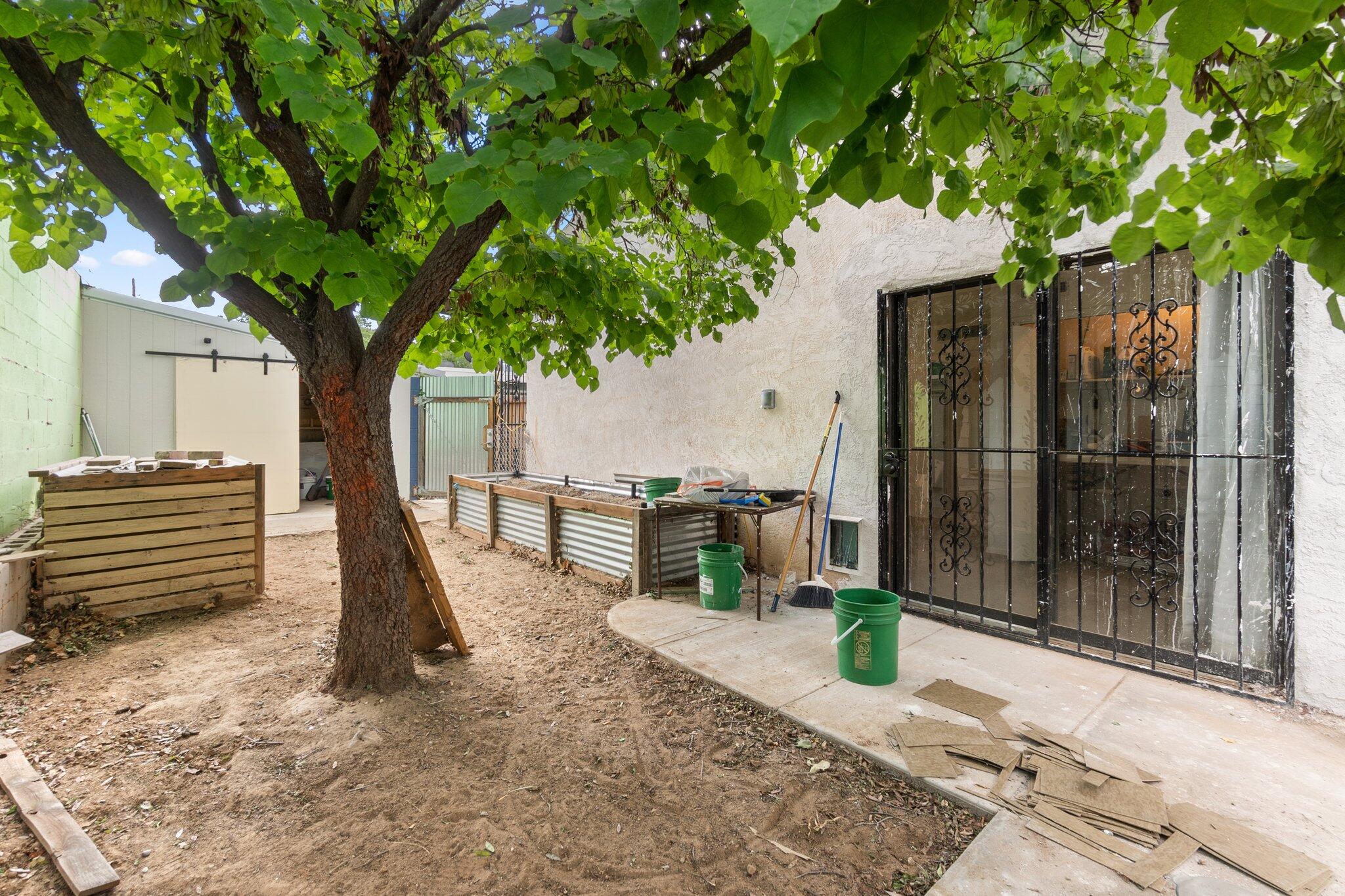 816 Ortiz Drive SE