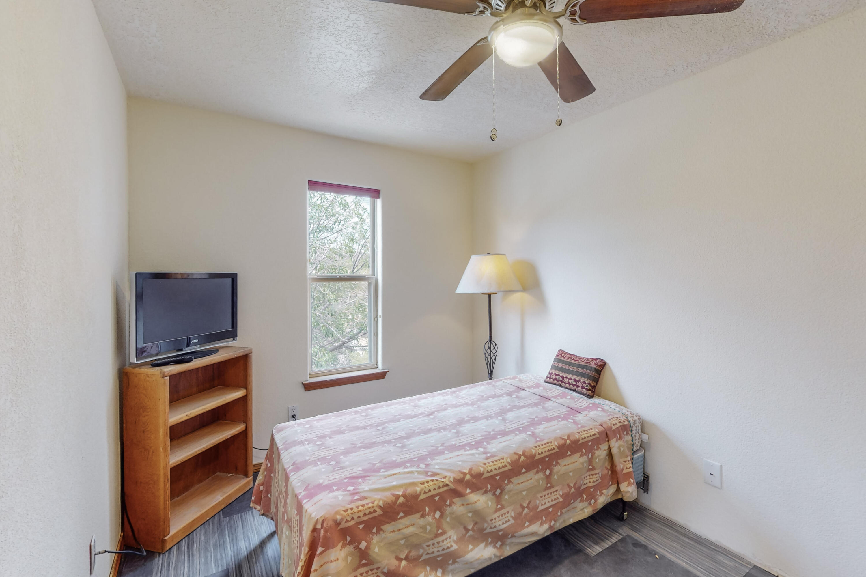 8012 Petroglyph Avenue NW