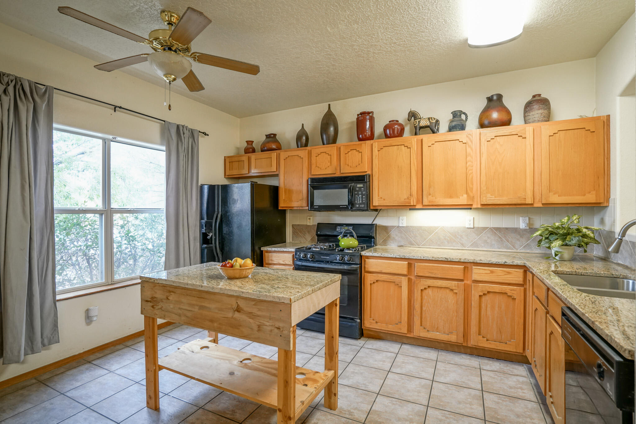 8012 Petroglyph Avenue NW