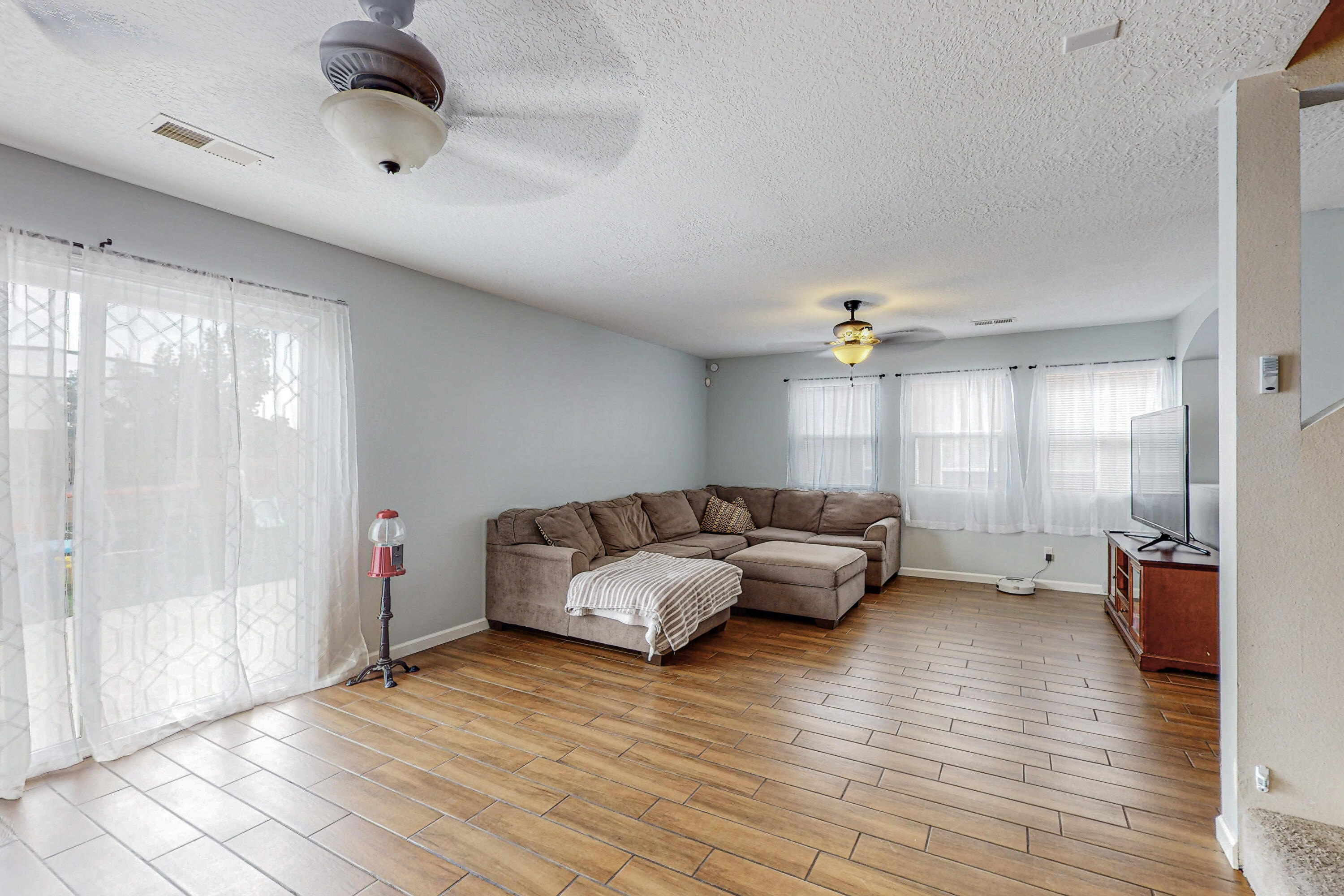 1725 Sierra Norte Loop NE