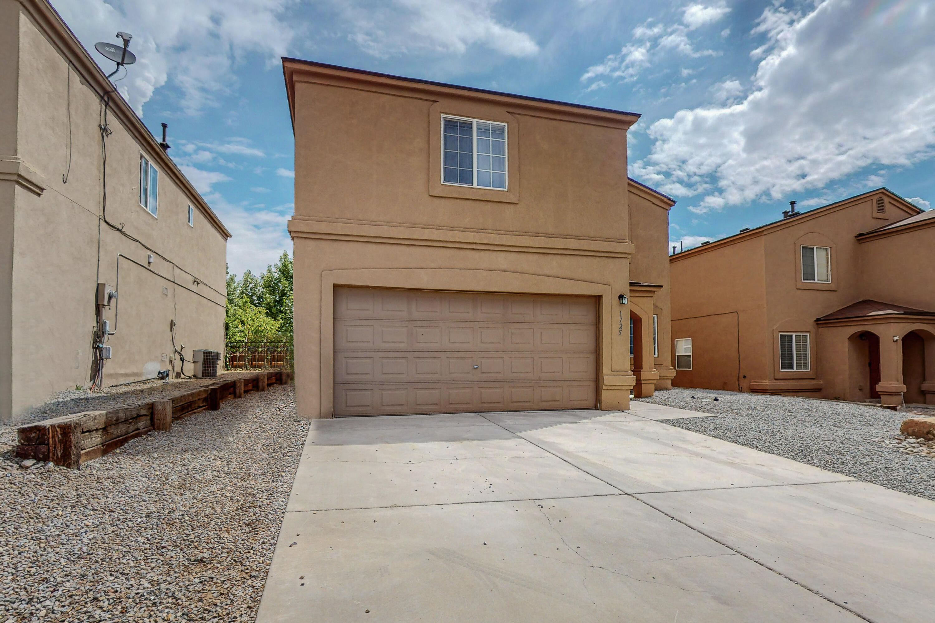 1725 Sierra Norte Loop NE