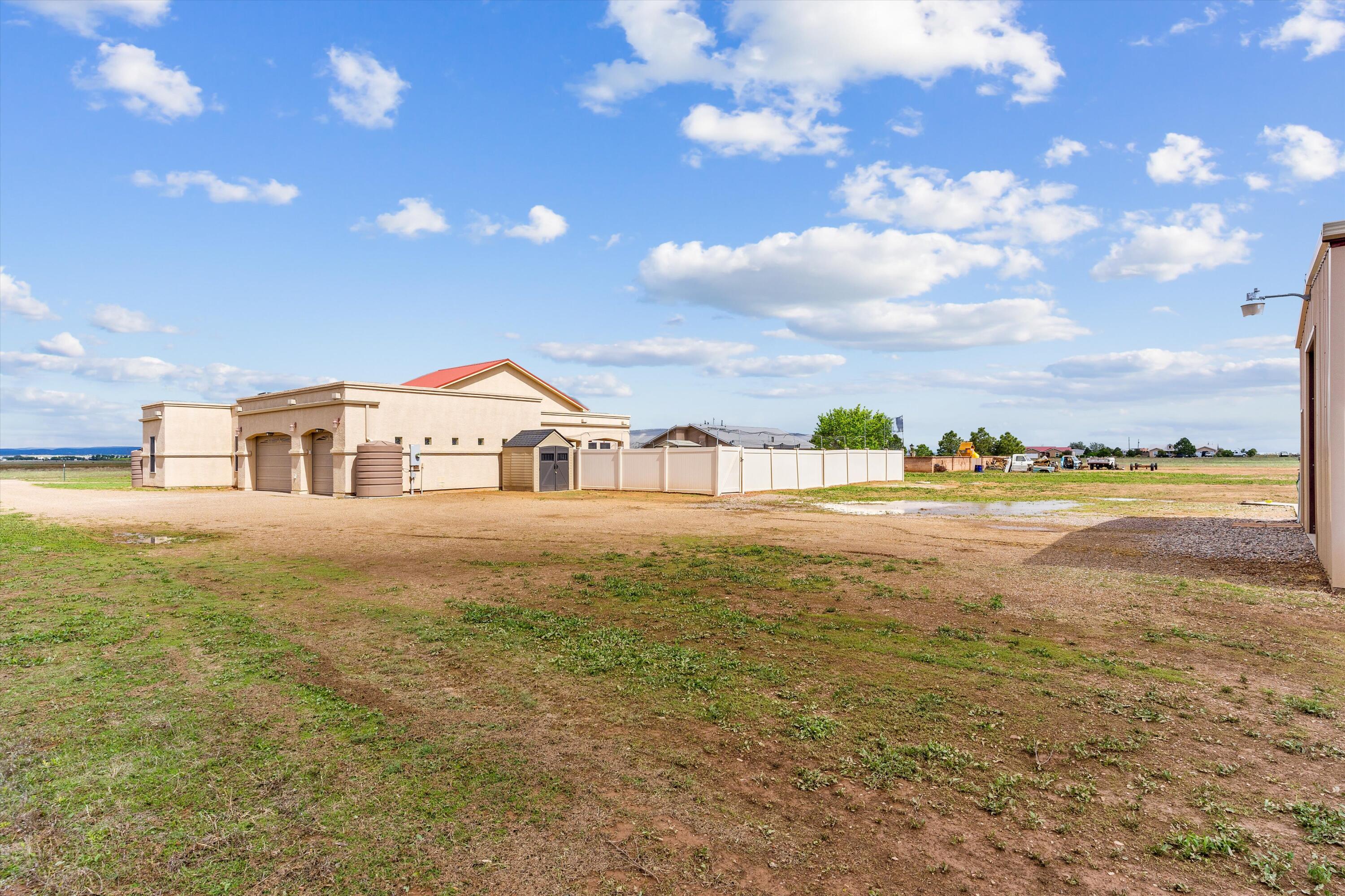 25 Lobo Drive
