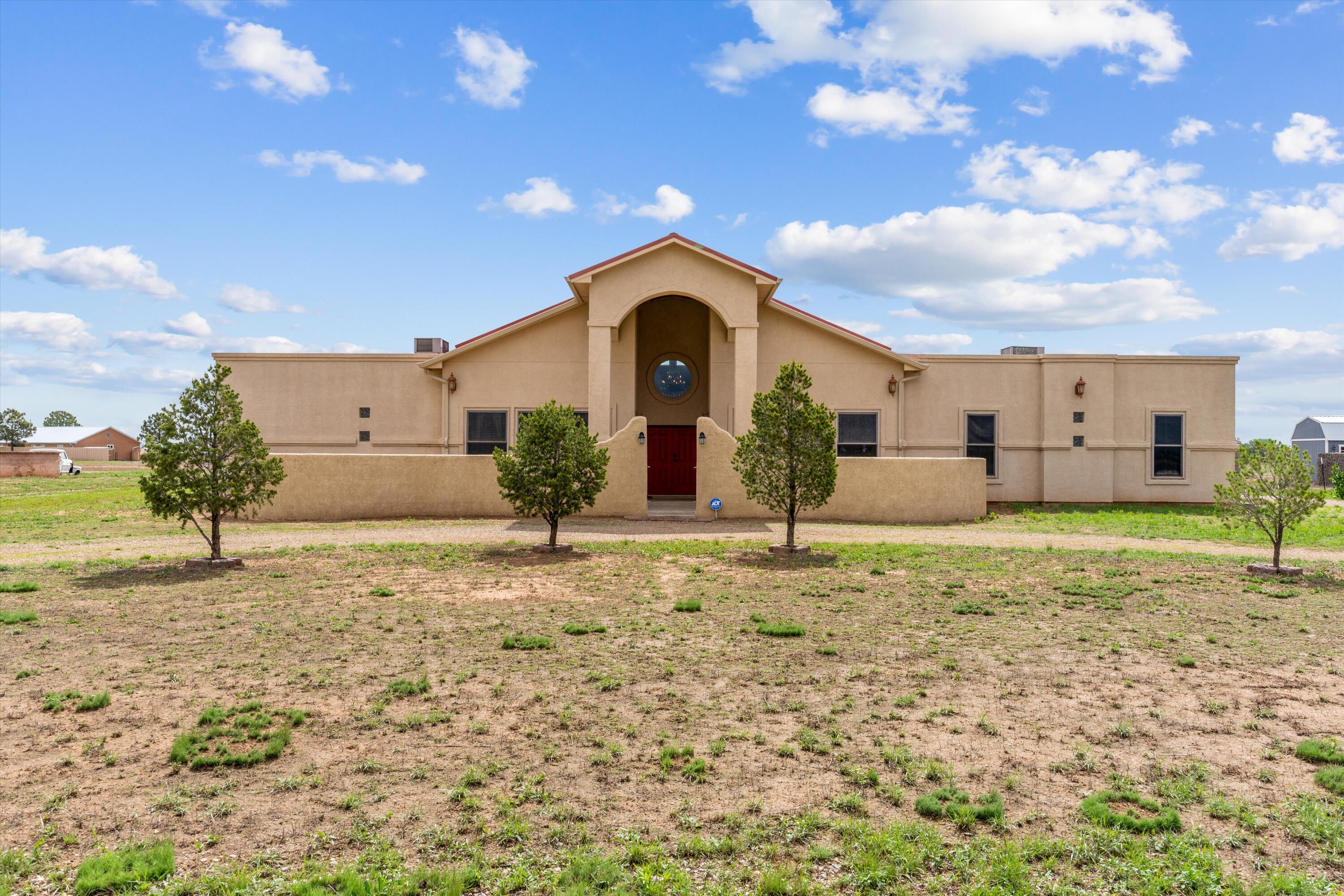 25 Lobo Drive