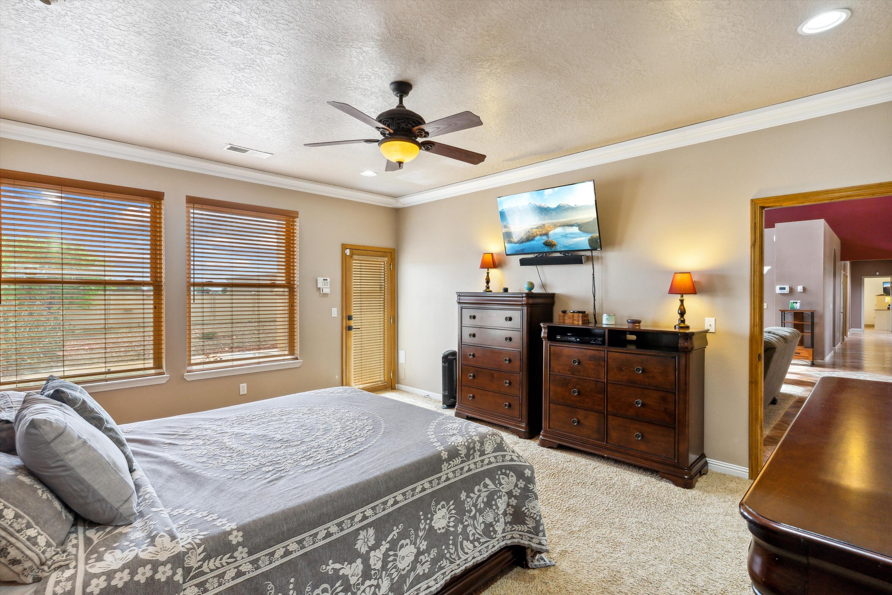 25 Lobo Drive