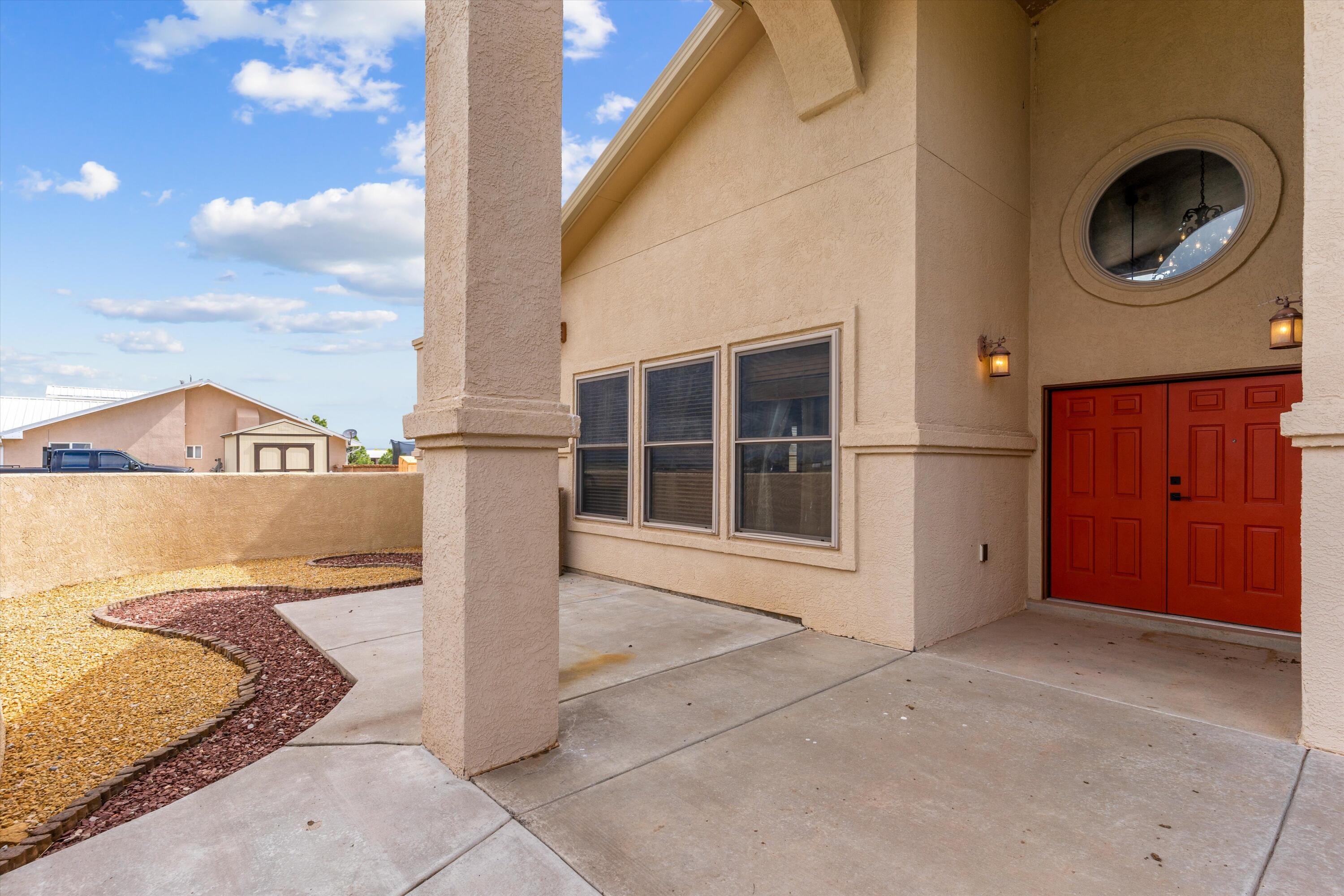 25 Lobo Drive