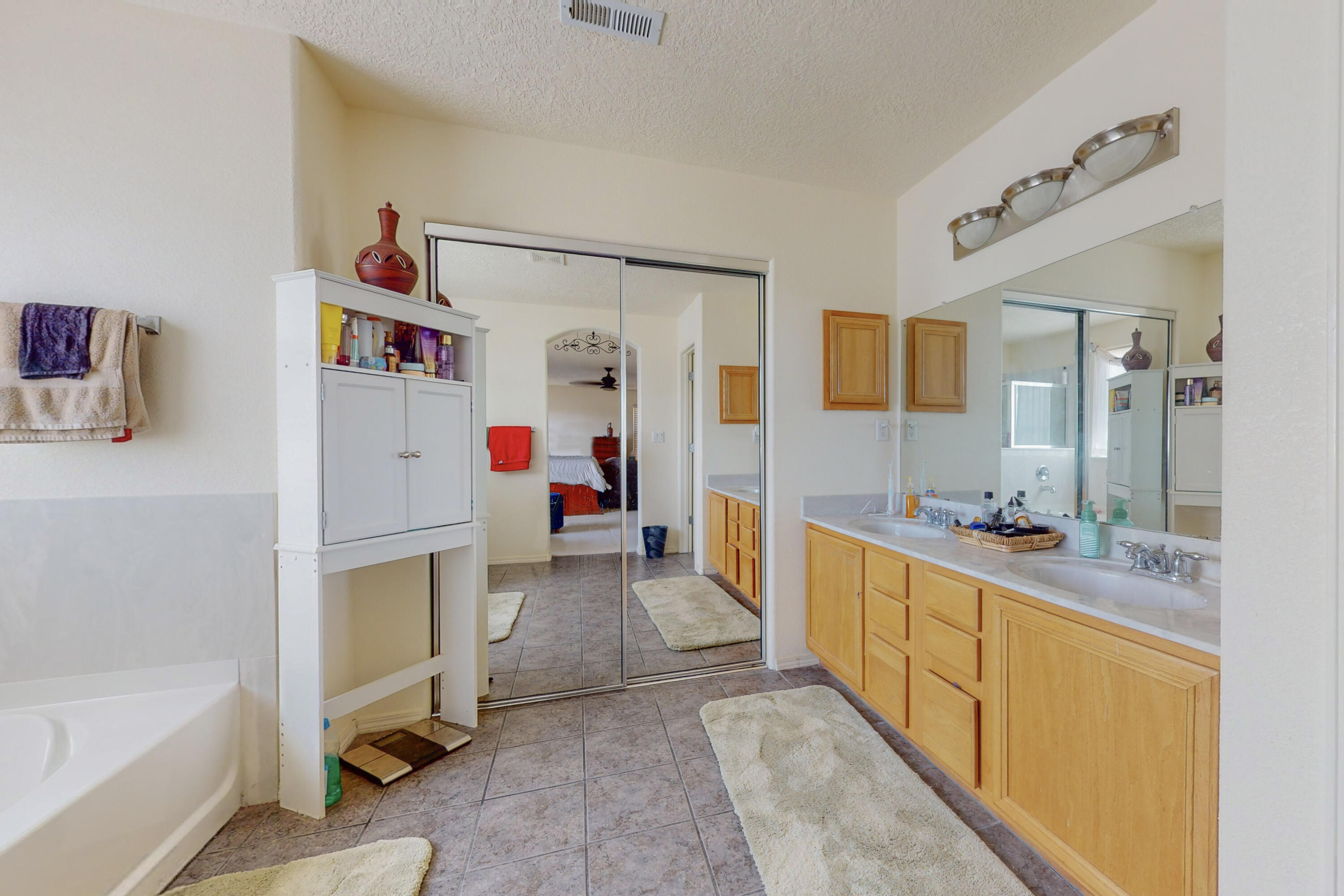 6404 Avenida Seville NW