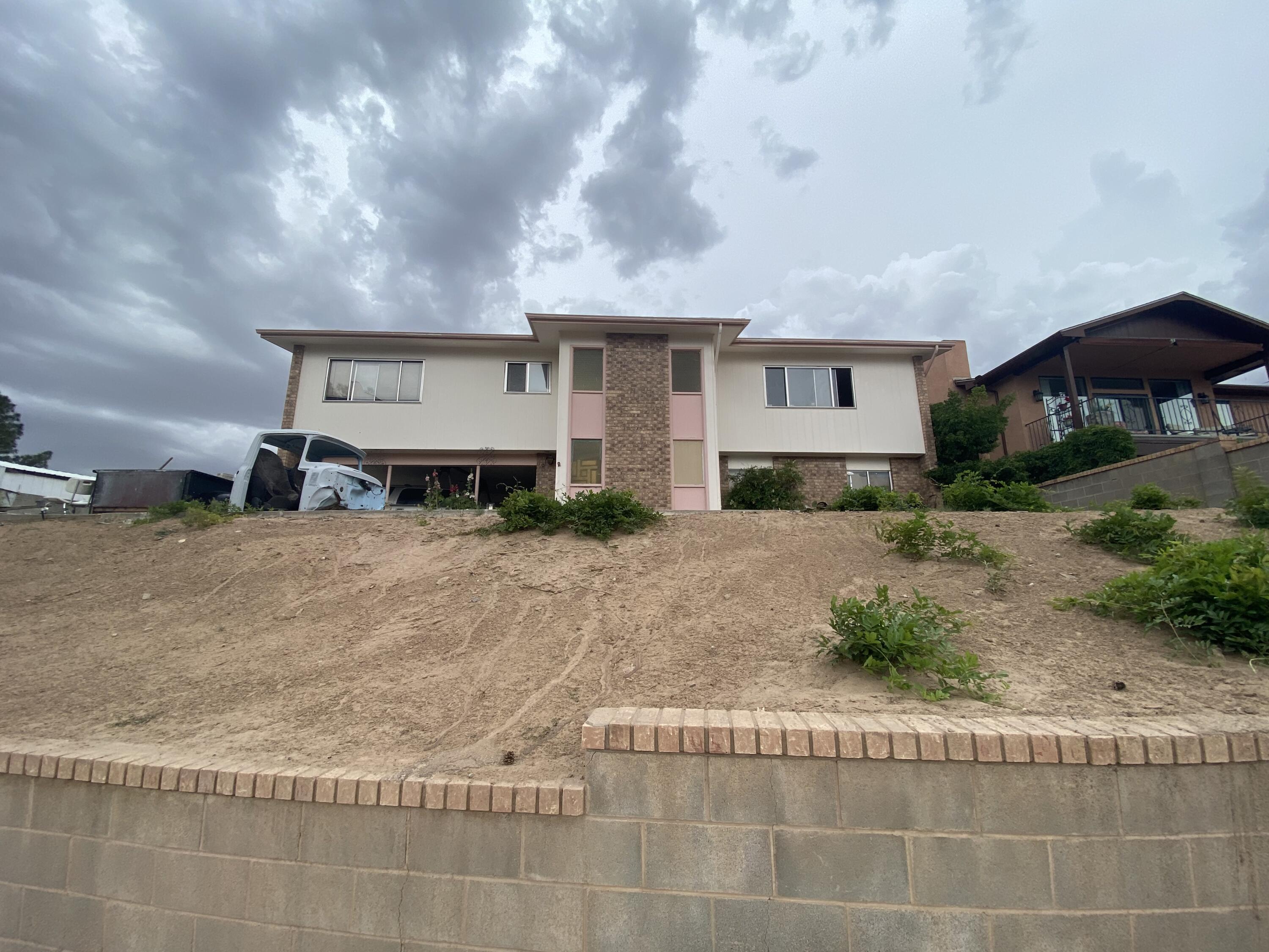 1301 Riverview Drive NW