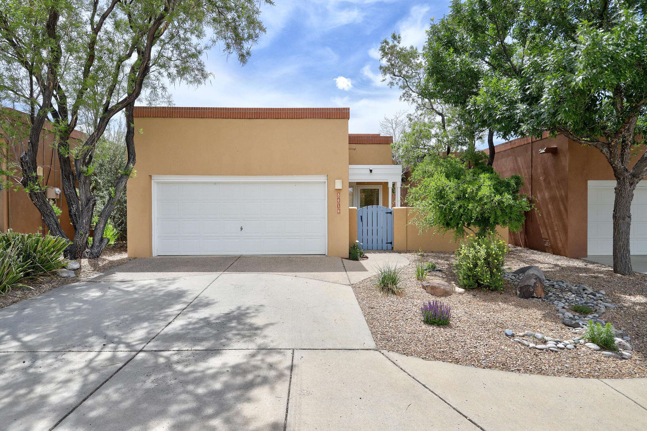 5616 Vulcan Vista Avenue NE
