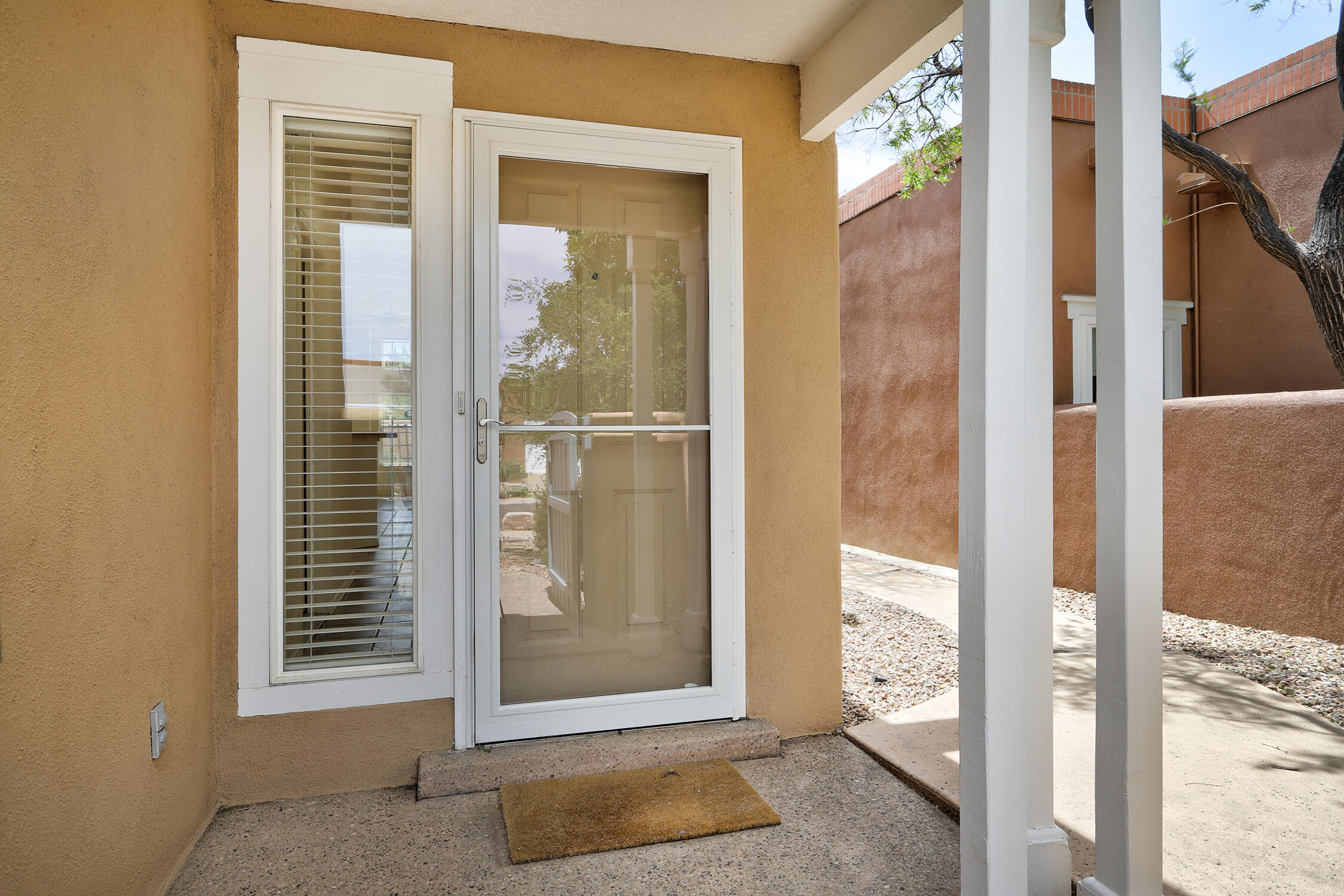 5616 Vulcan Vista Avenue NE