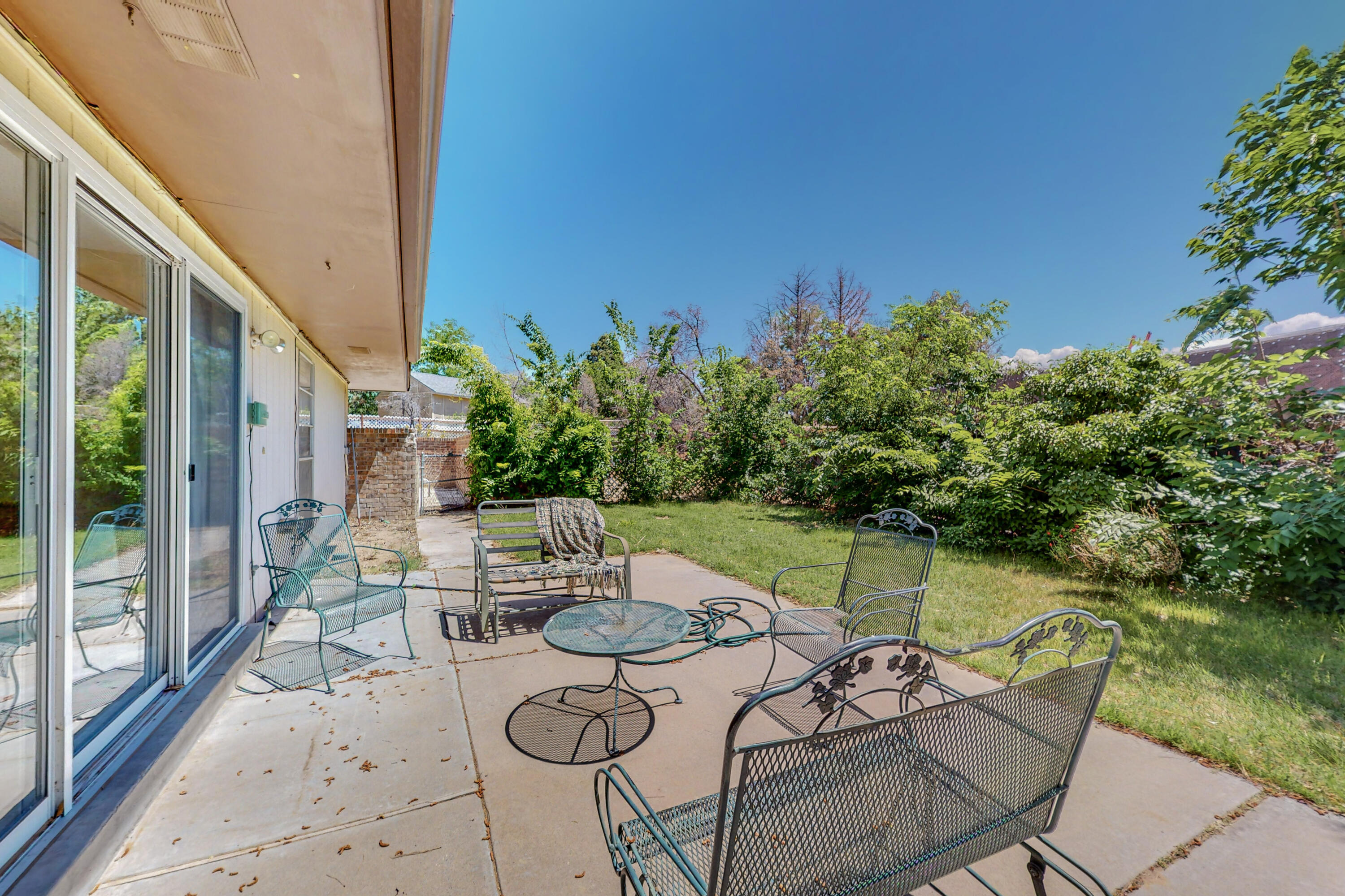 10024 Treasure Court NW