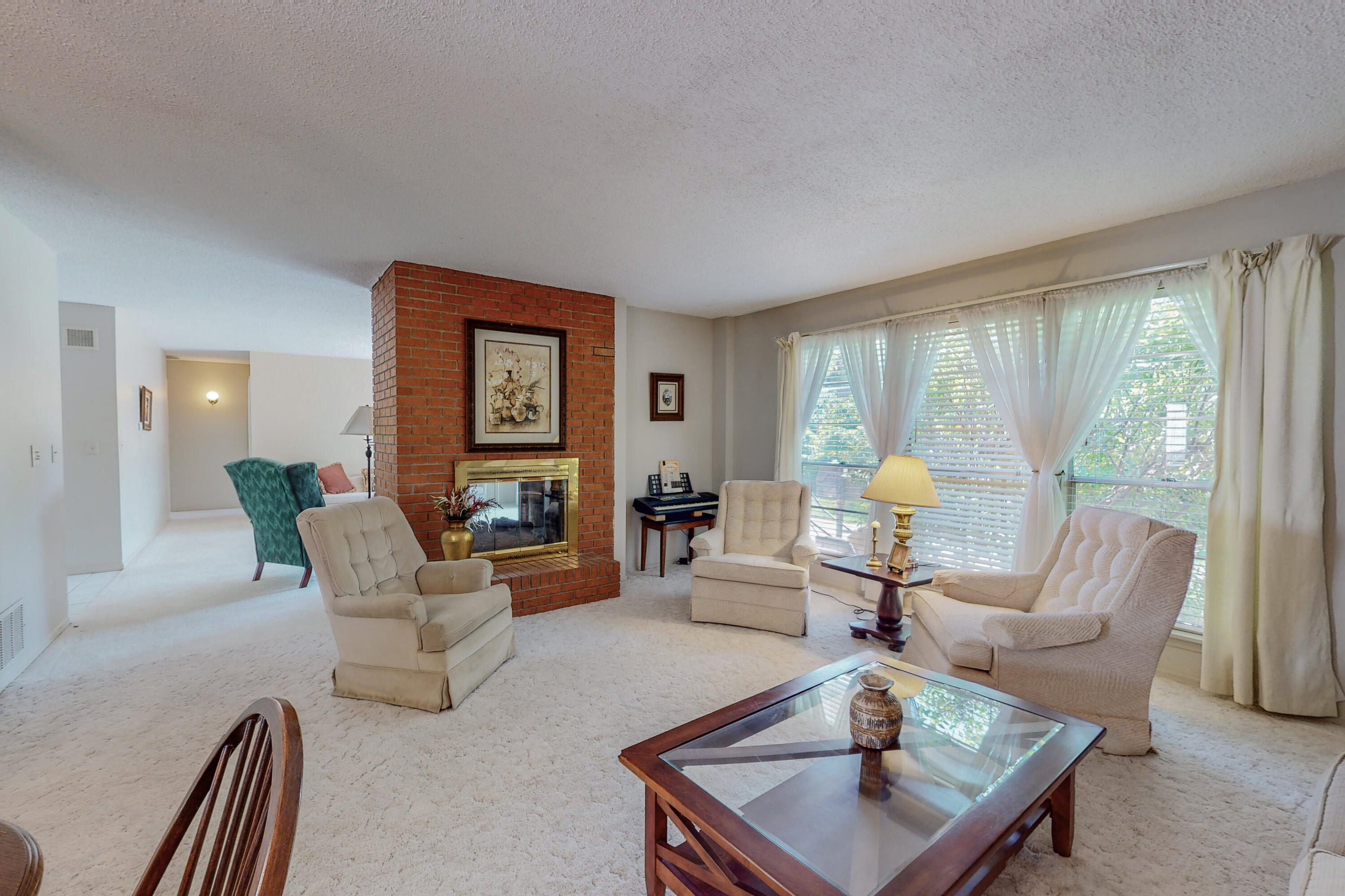 10024 Treasure Court NW