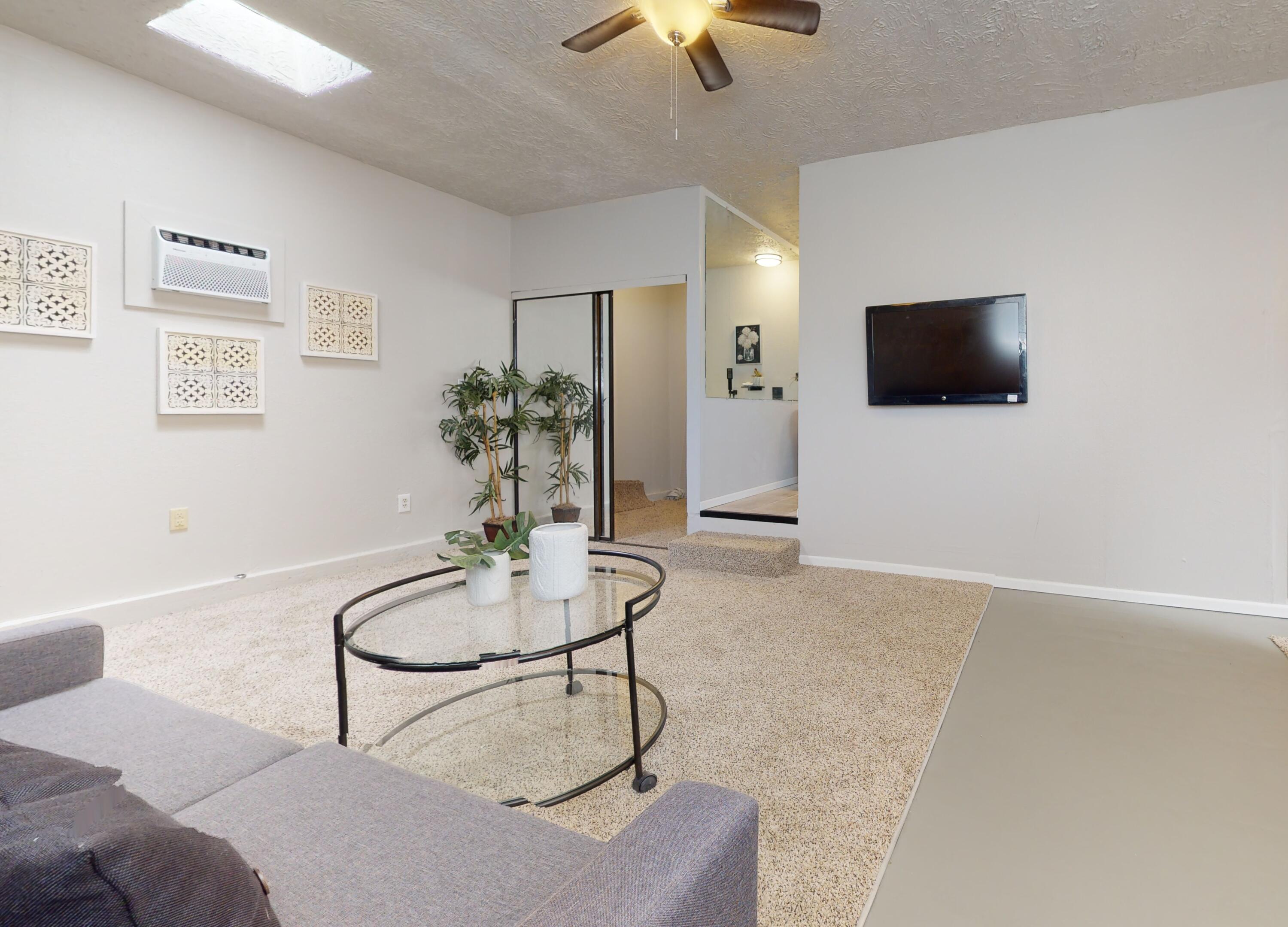 3812 Delamar Avenue NE