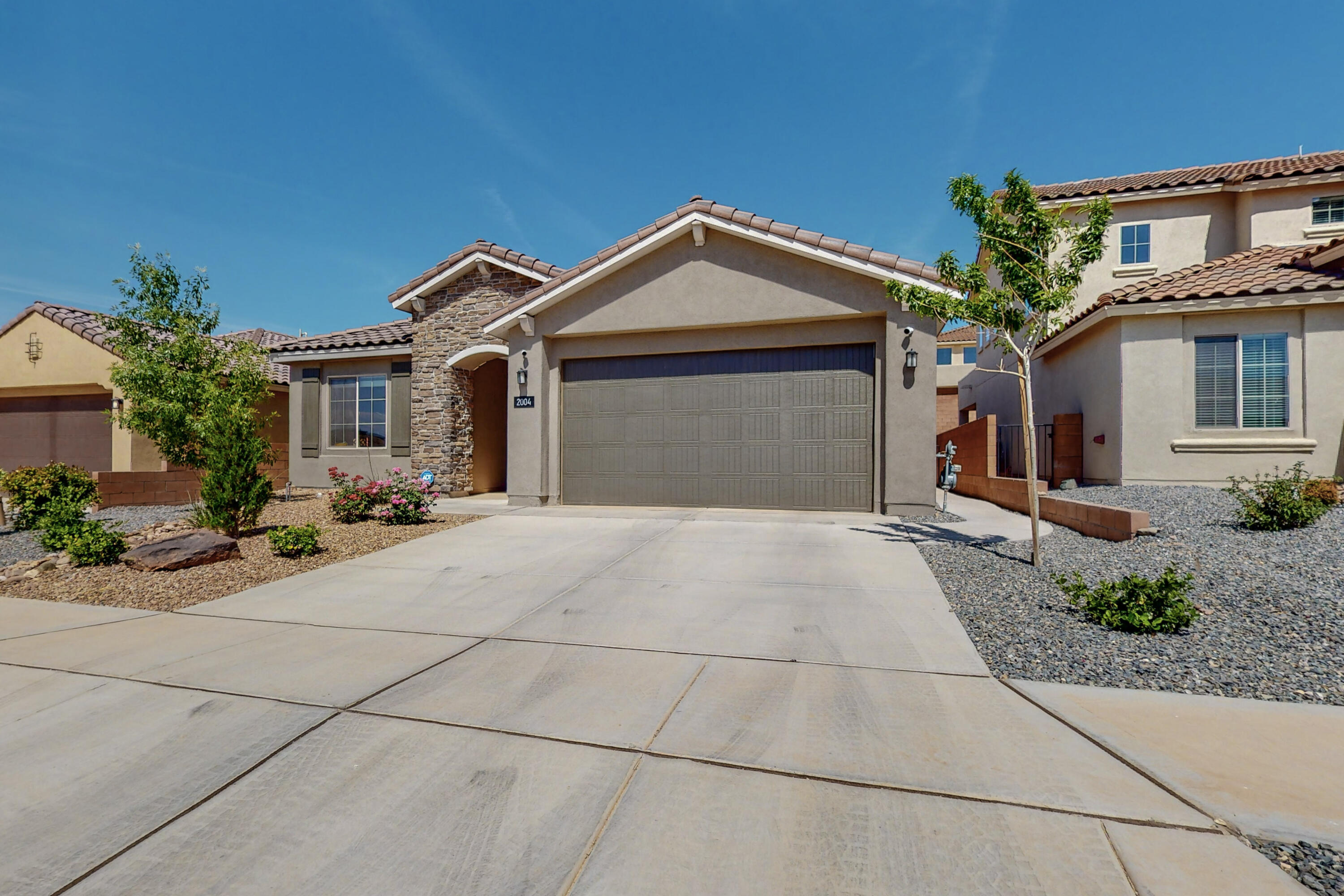 2004 White Dove Street SE