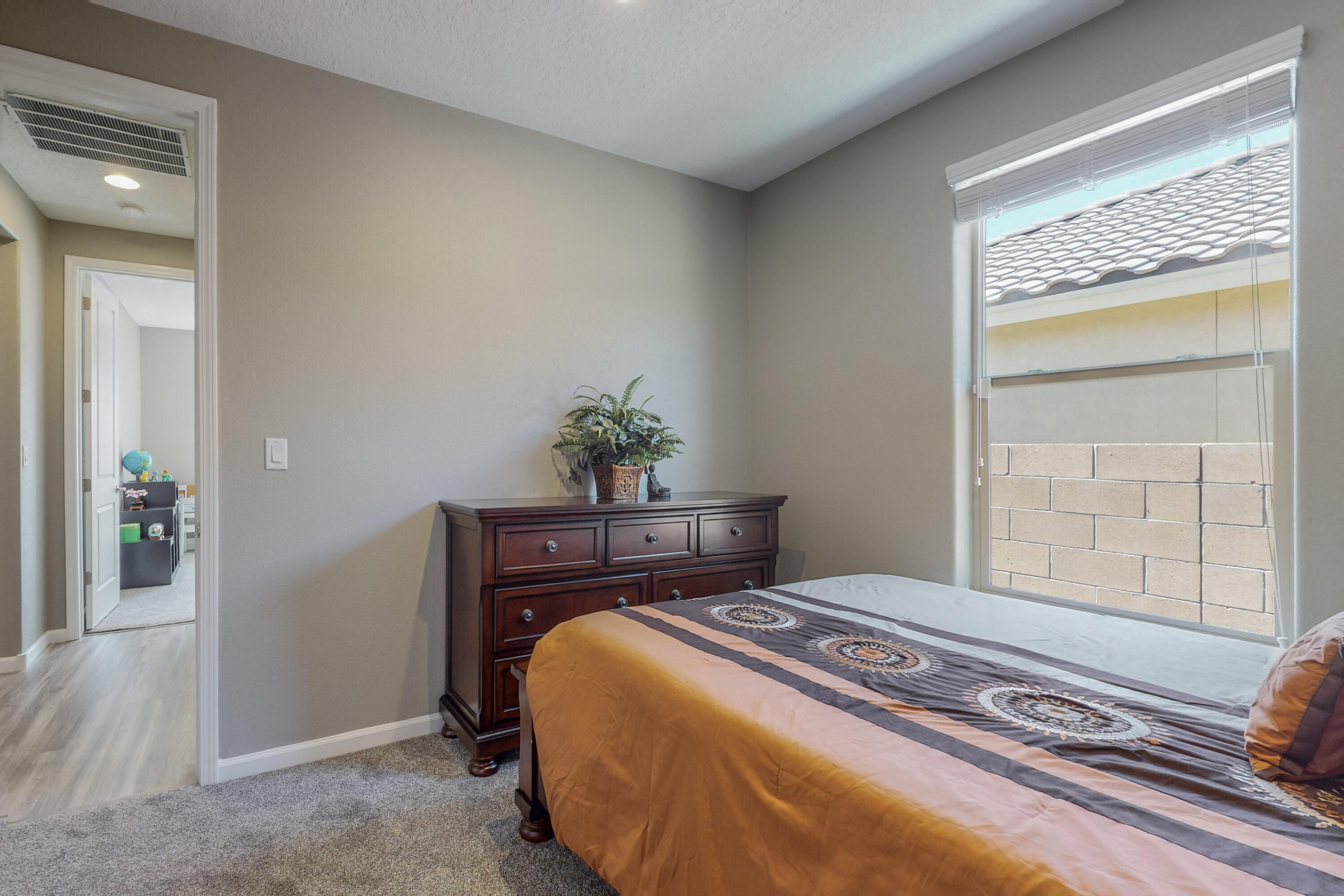 2004 White Dove Street SE