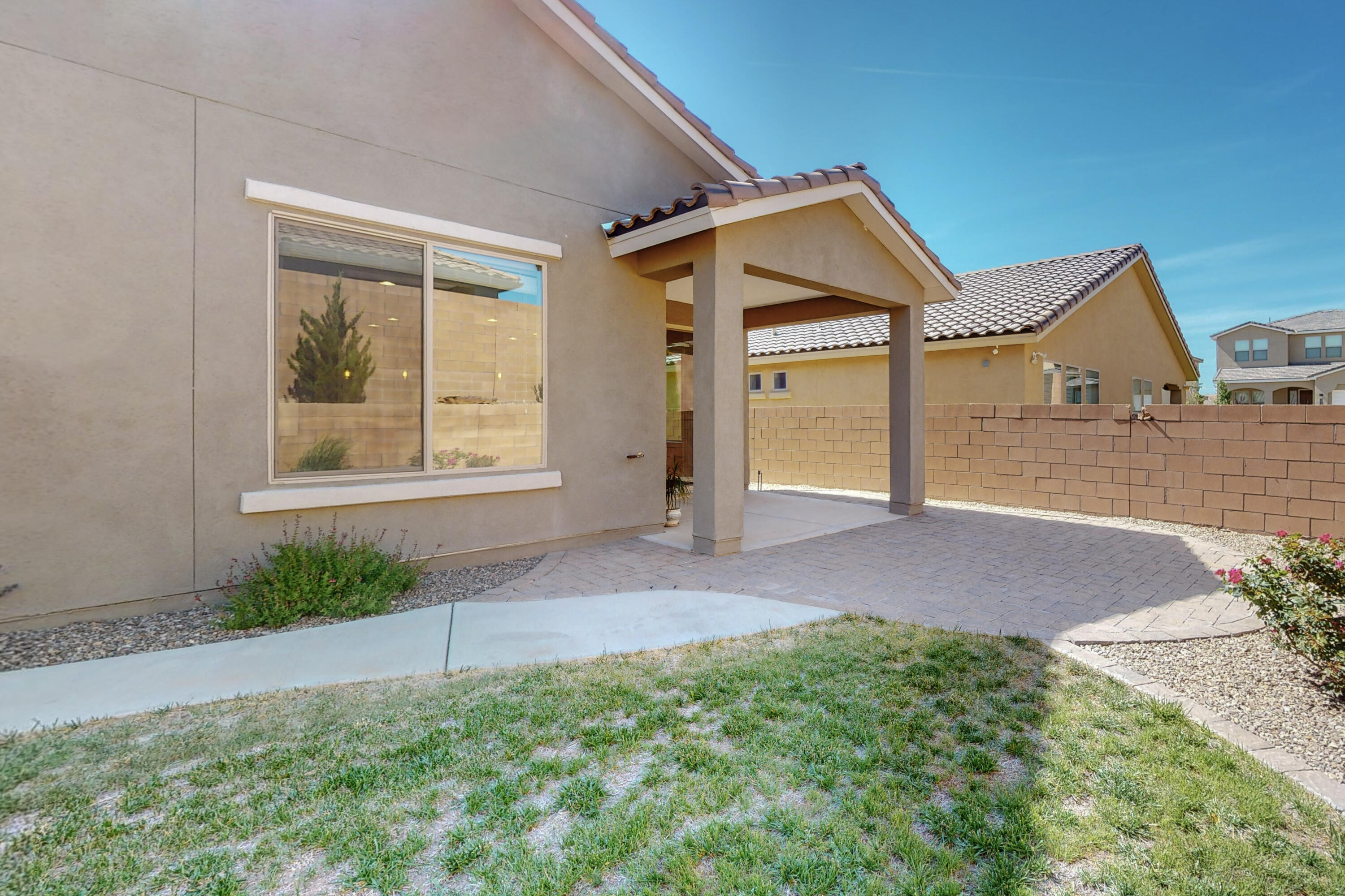 2004 White Dove Street SE