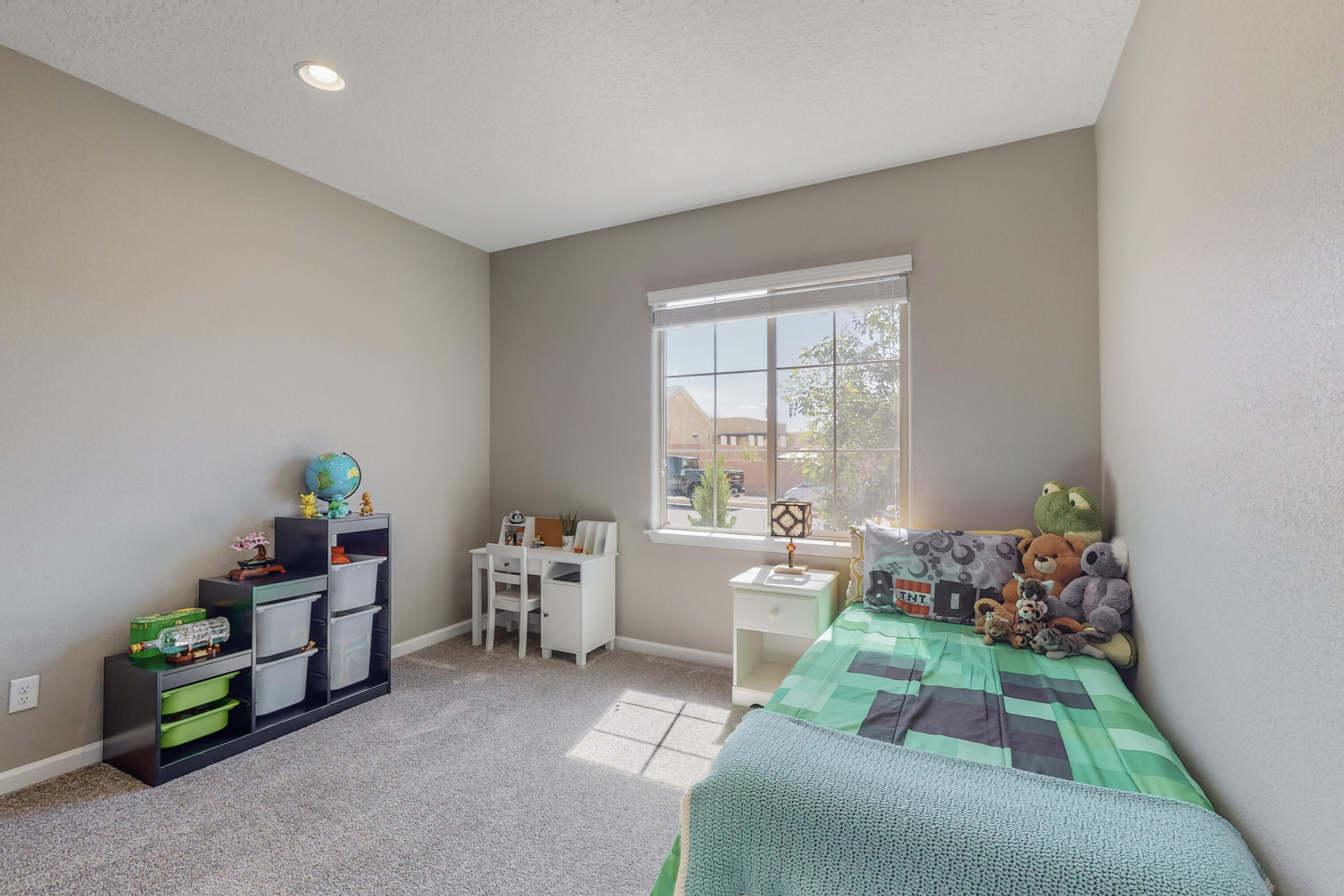 2004 White Dove Street SE
