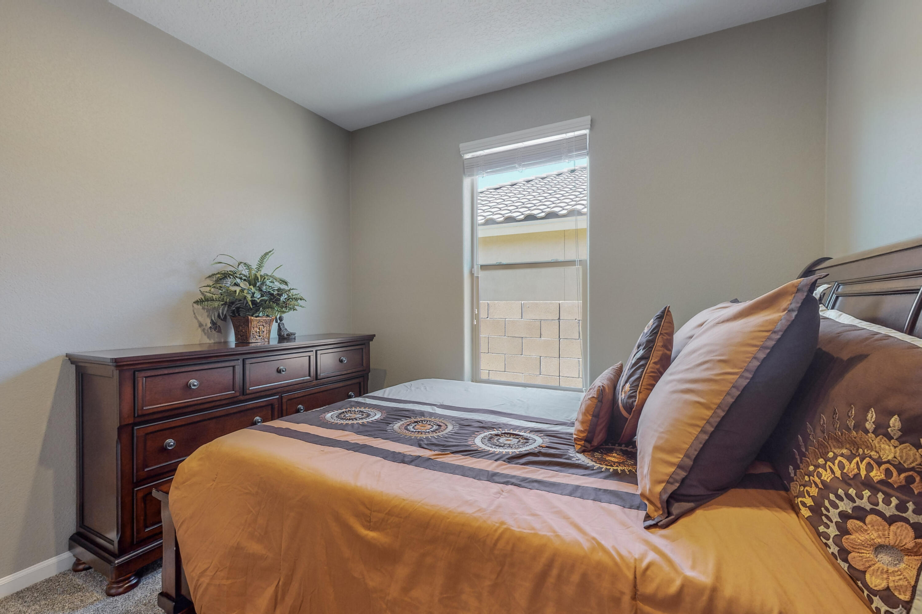 2004 White Dove Street SE