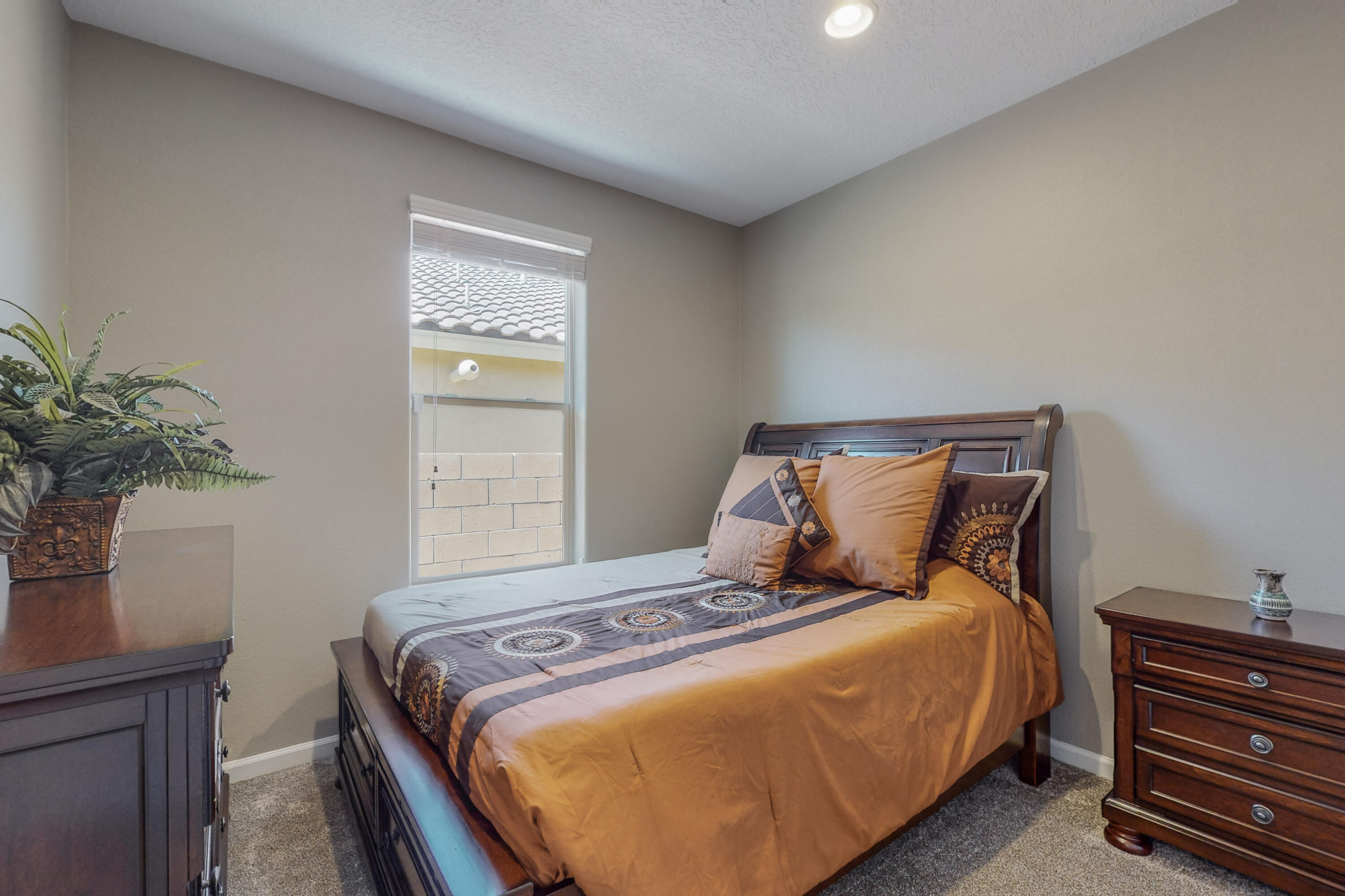 2004 White Dove Street SE