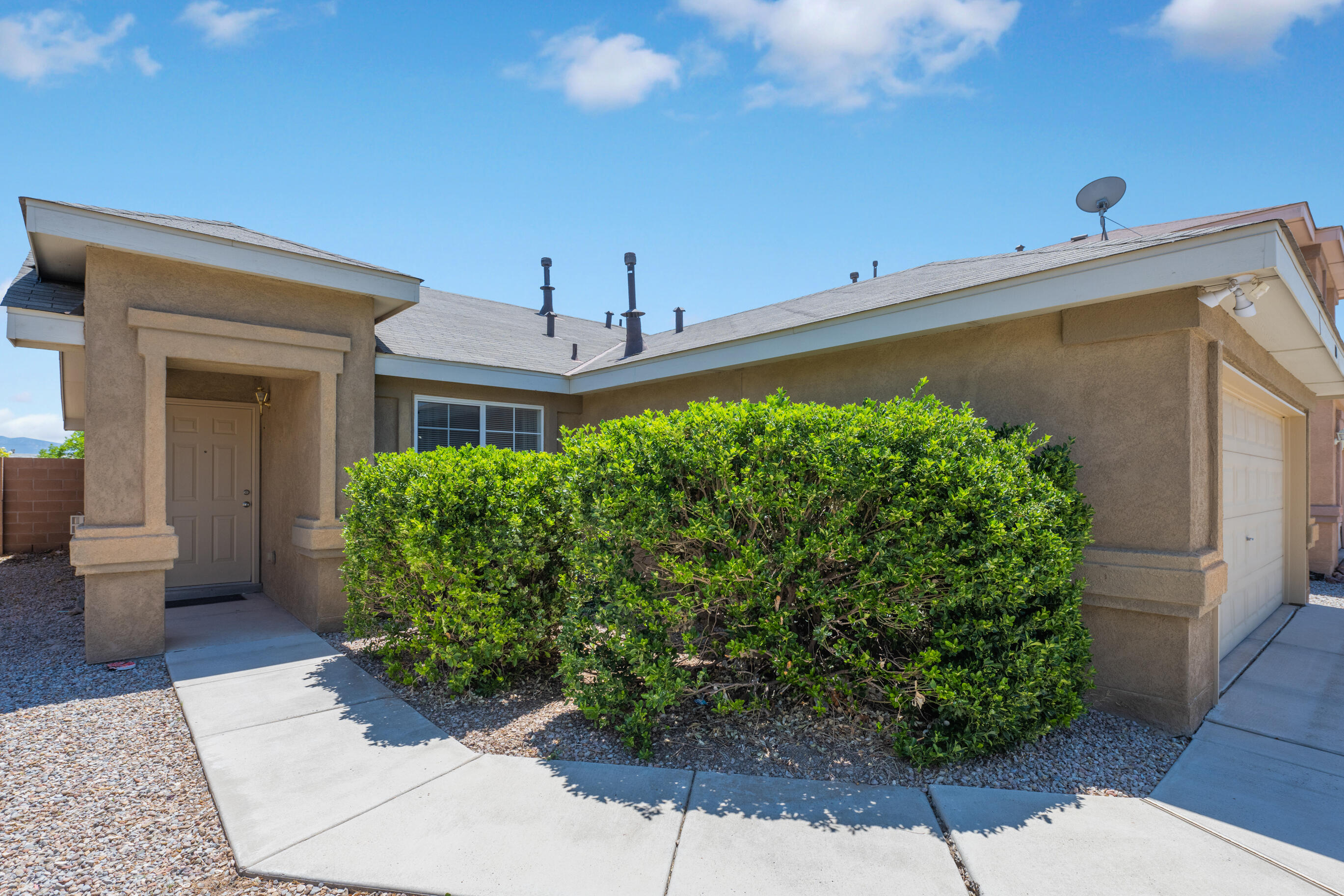 648 Cottontail Street SW