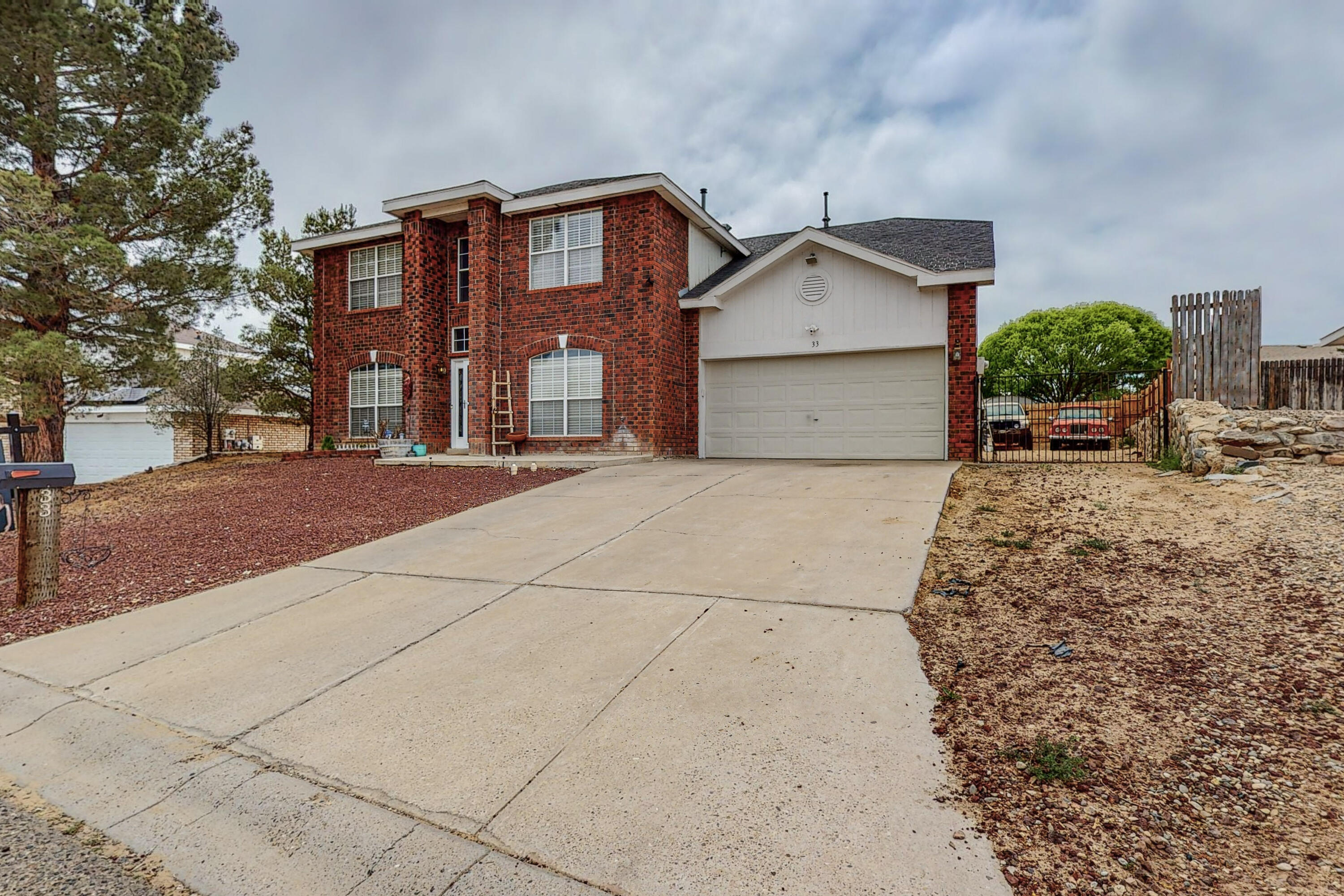 33 Cedar Avenue