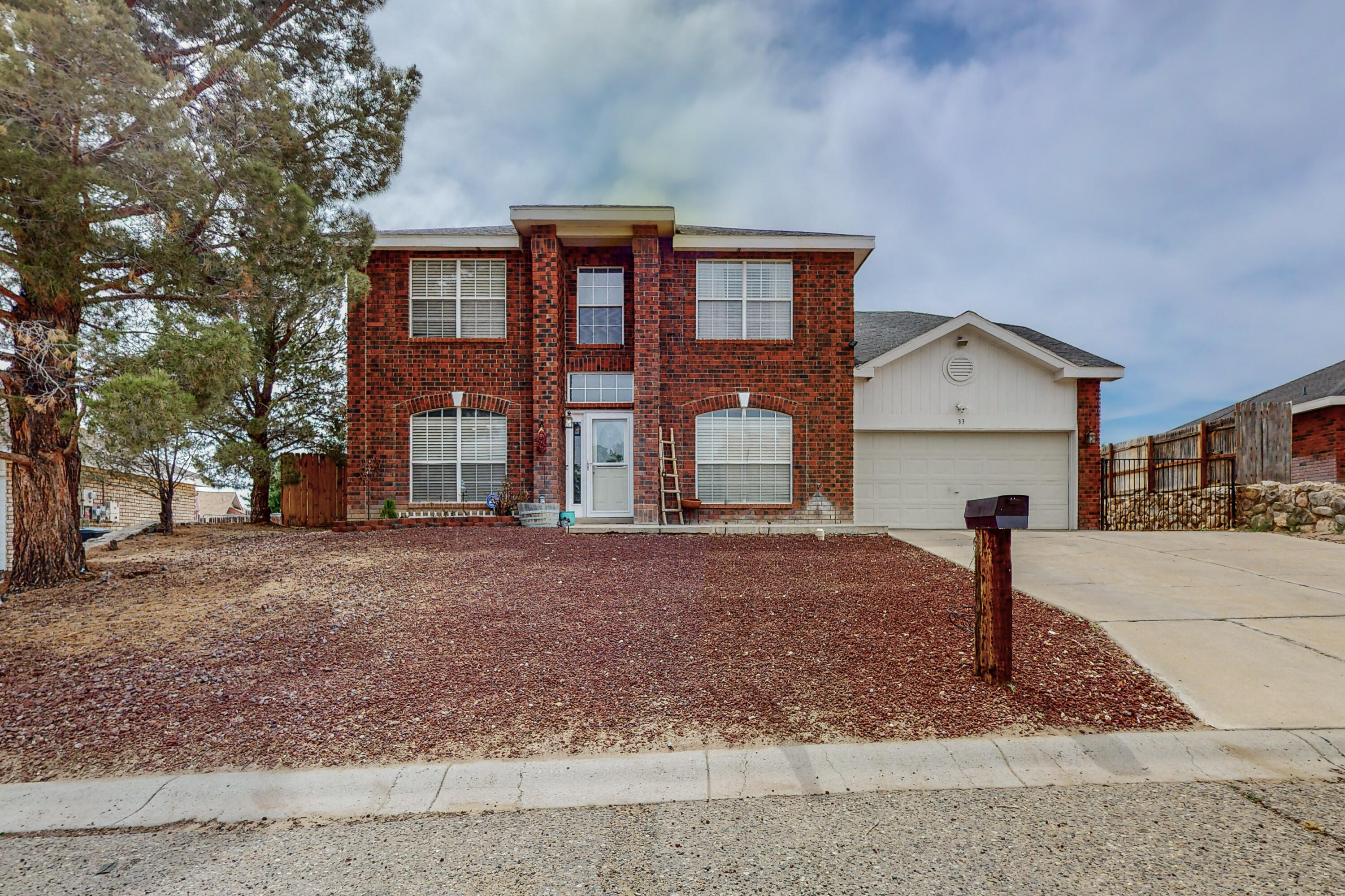33 Cedar Avenue