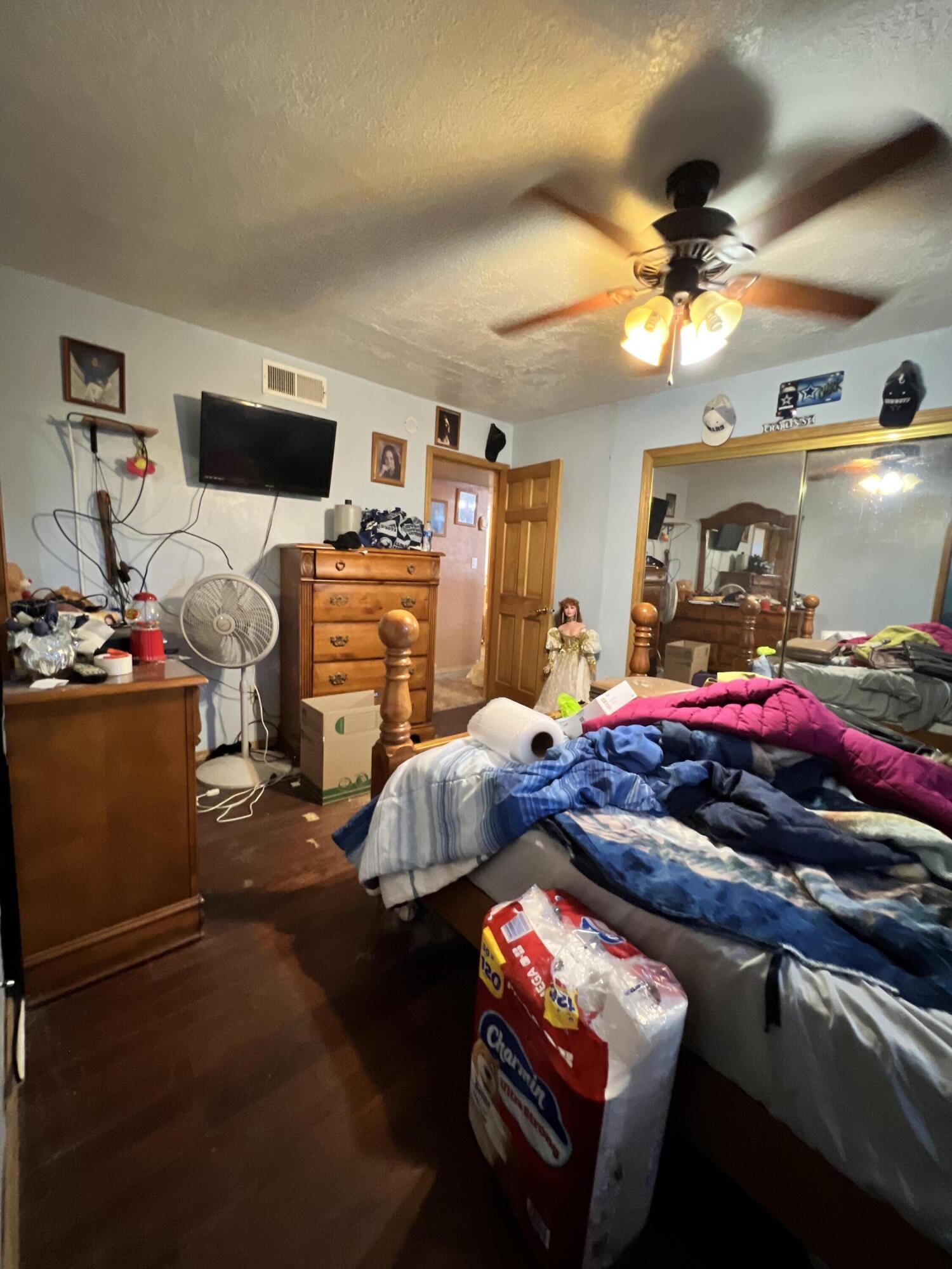 404 Pecos Loop SE