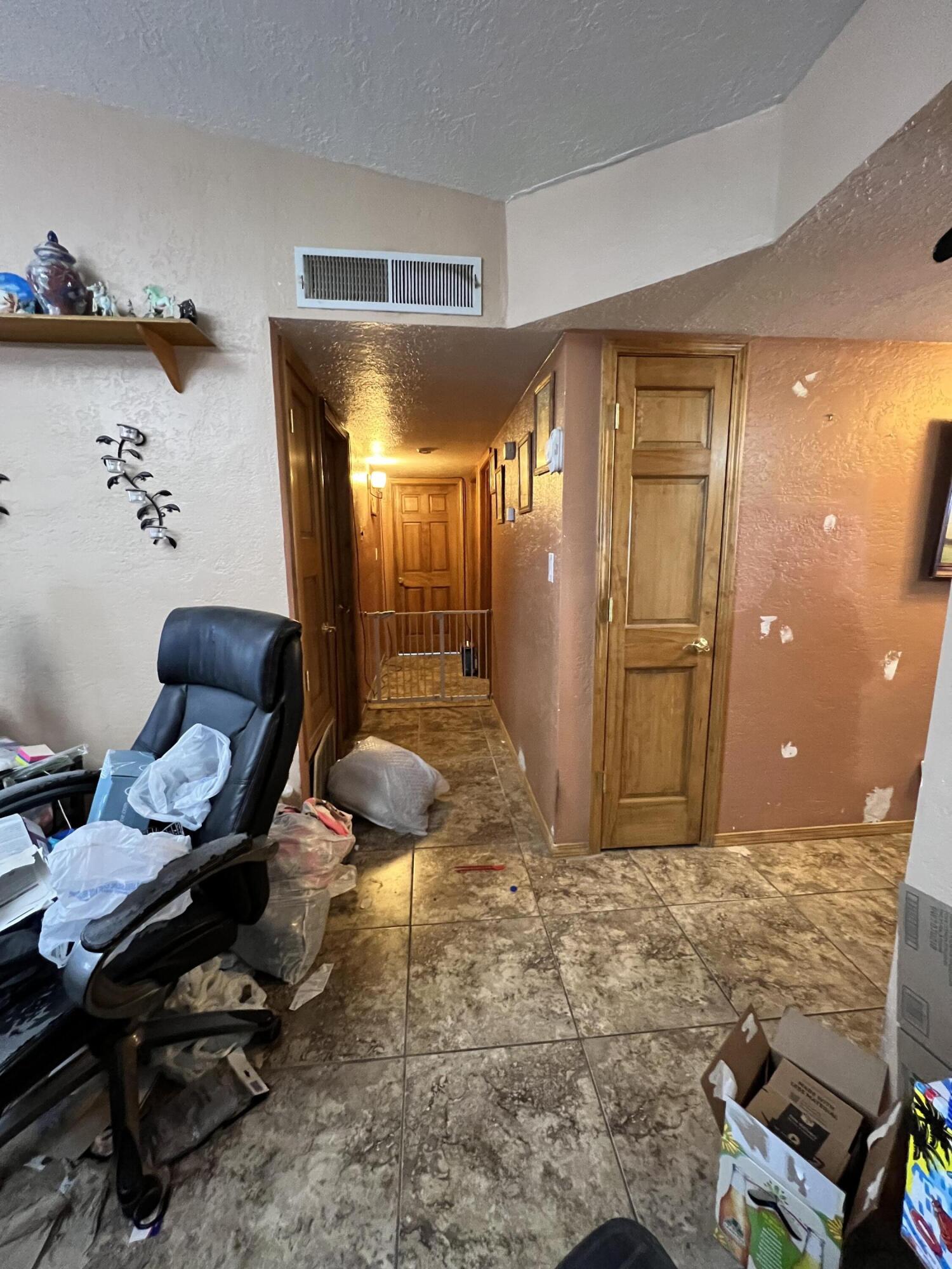 404 Pecos Loop SE