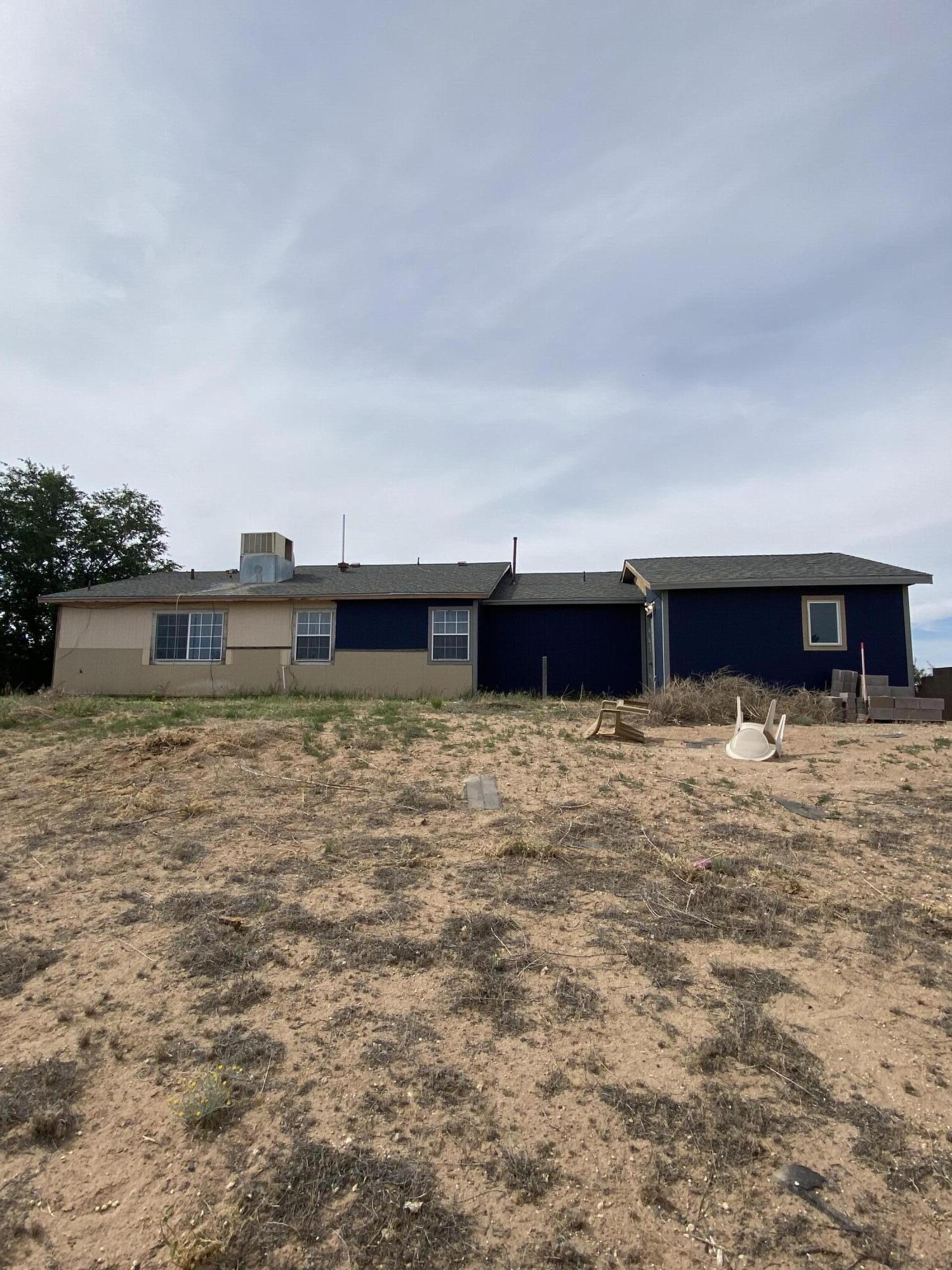 404 Pecos Loop SE