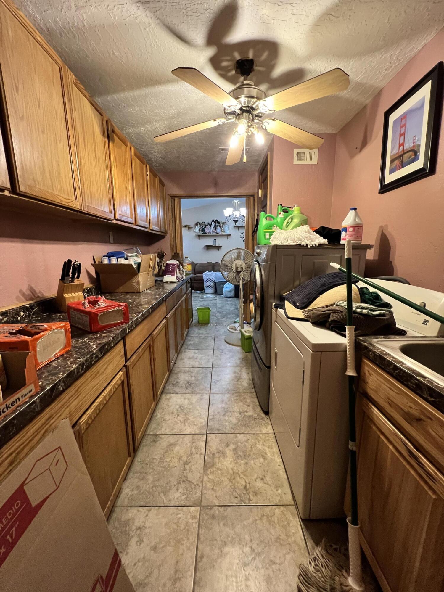 404 Pecos Loop SE
