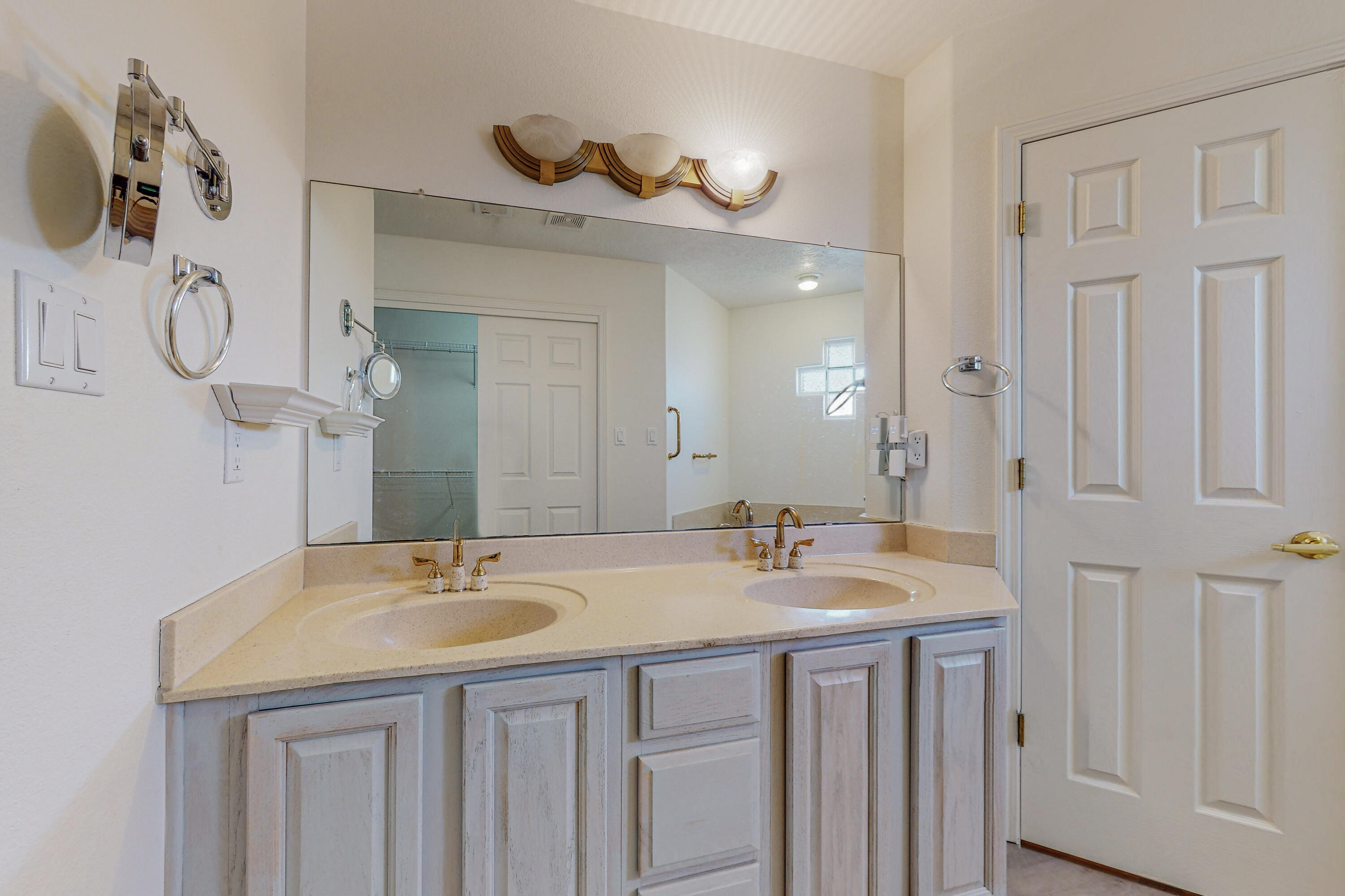 3512 Yippee Calle Court NW