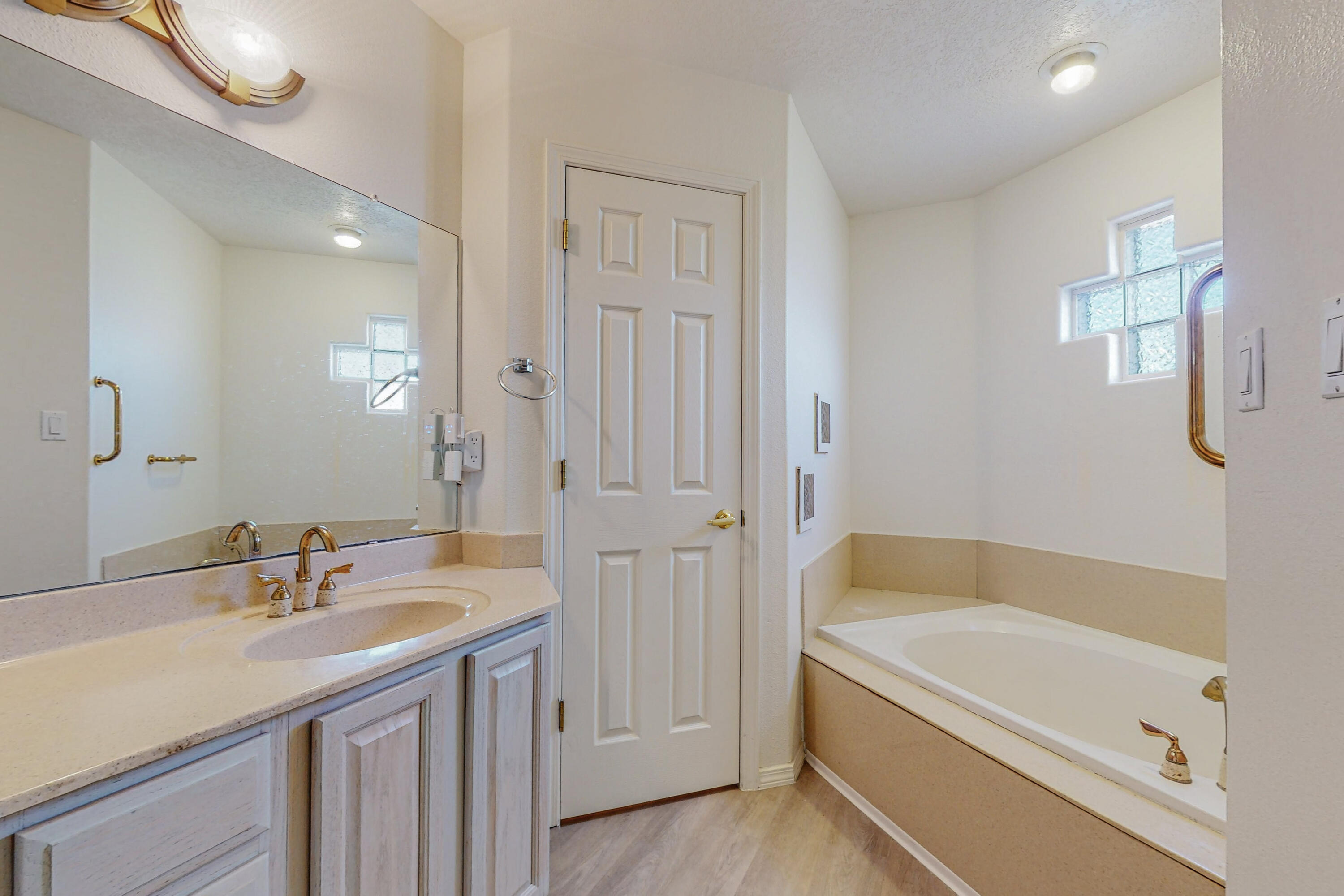 3512 Yippee Calle Court NW