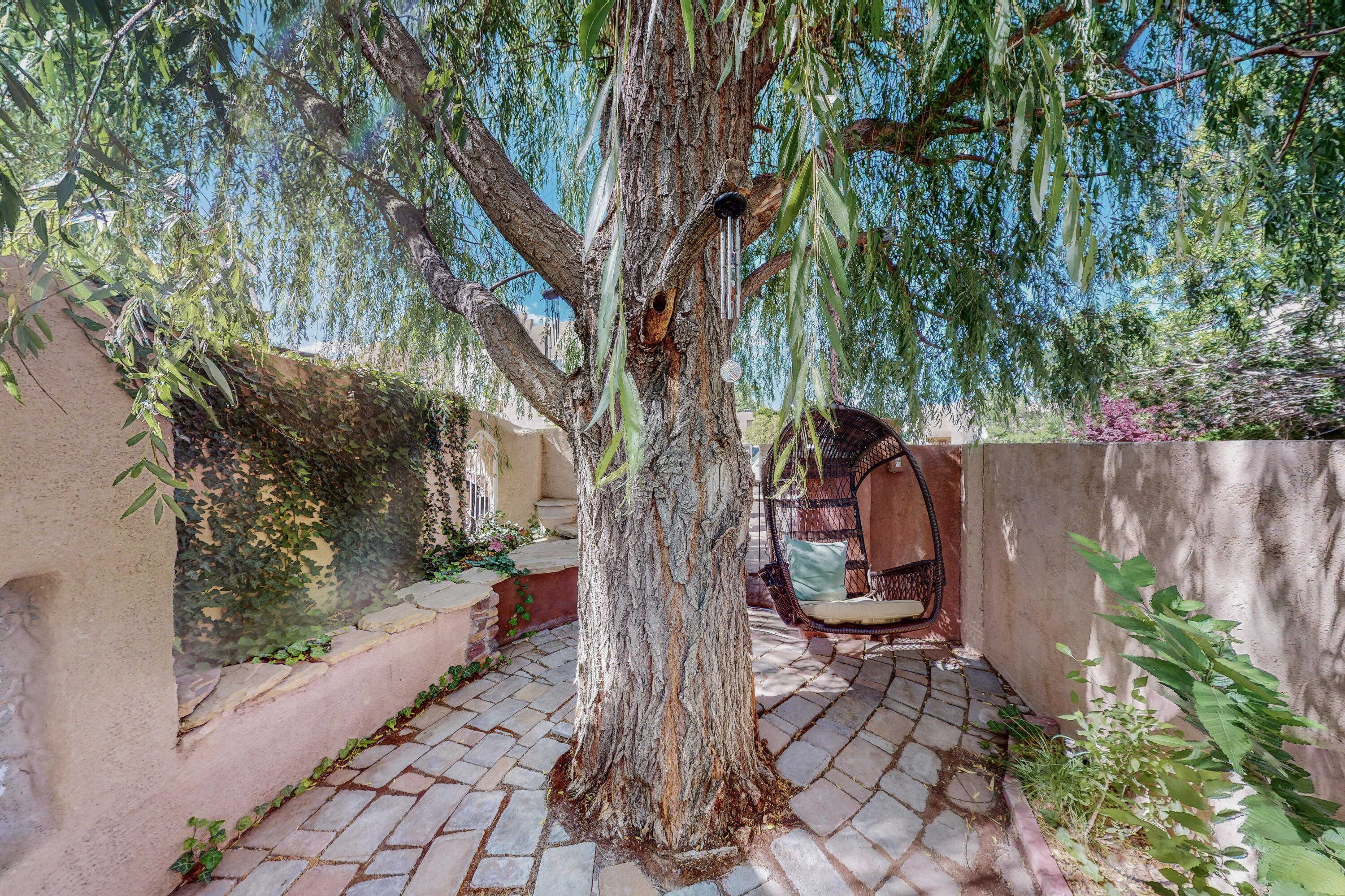 3512 Yippee Calle Court NW