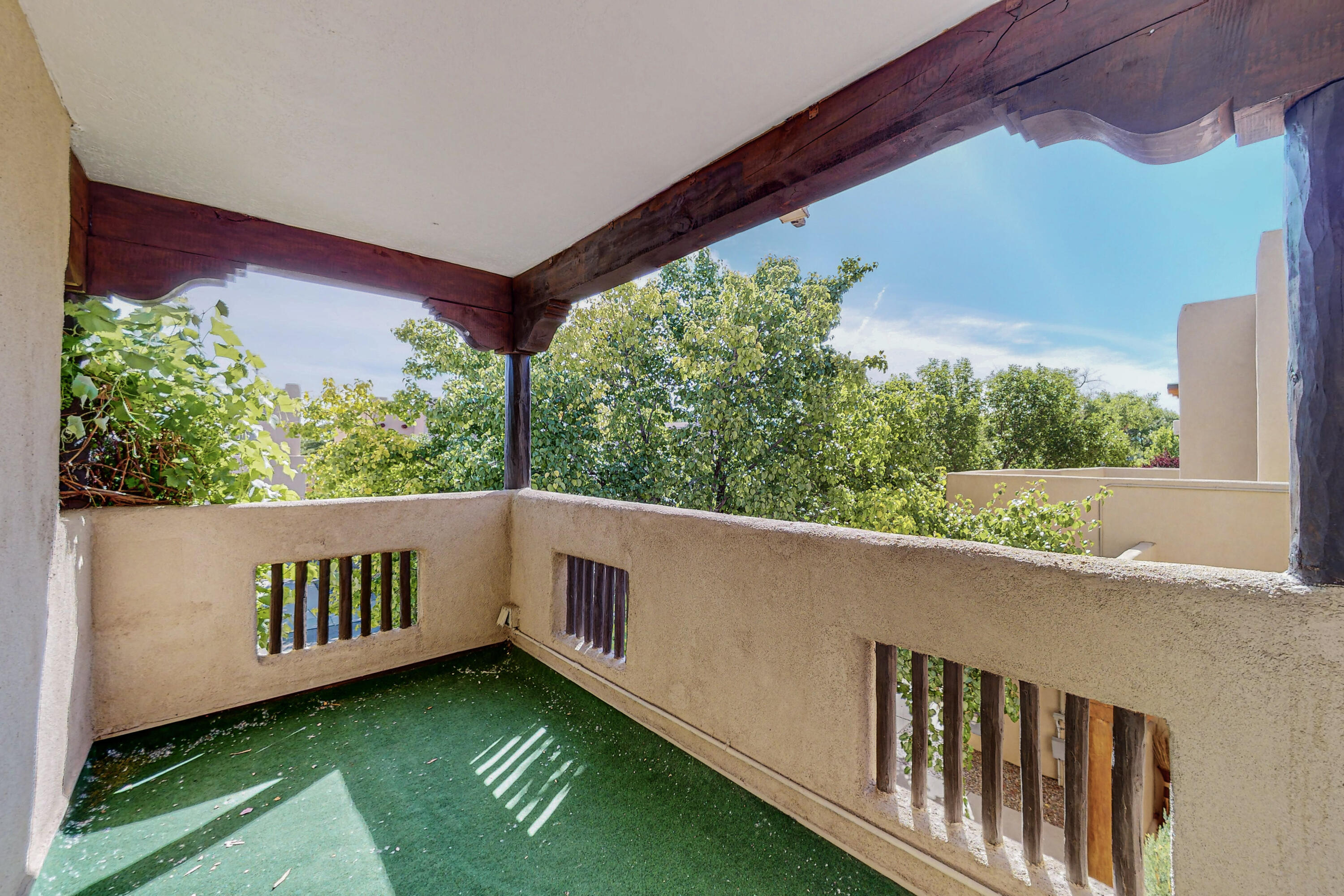 3512 Yippee Calle Court NW