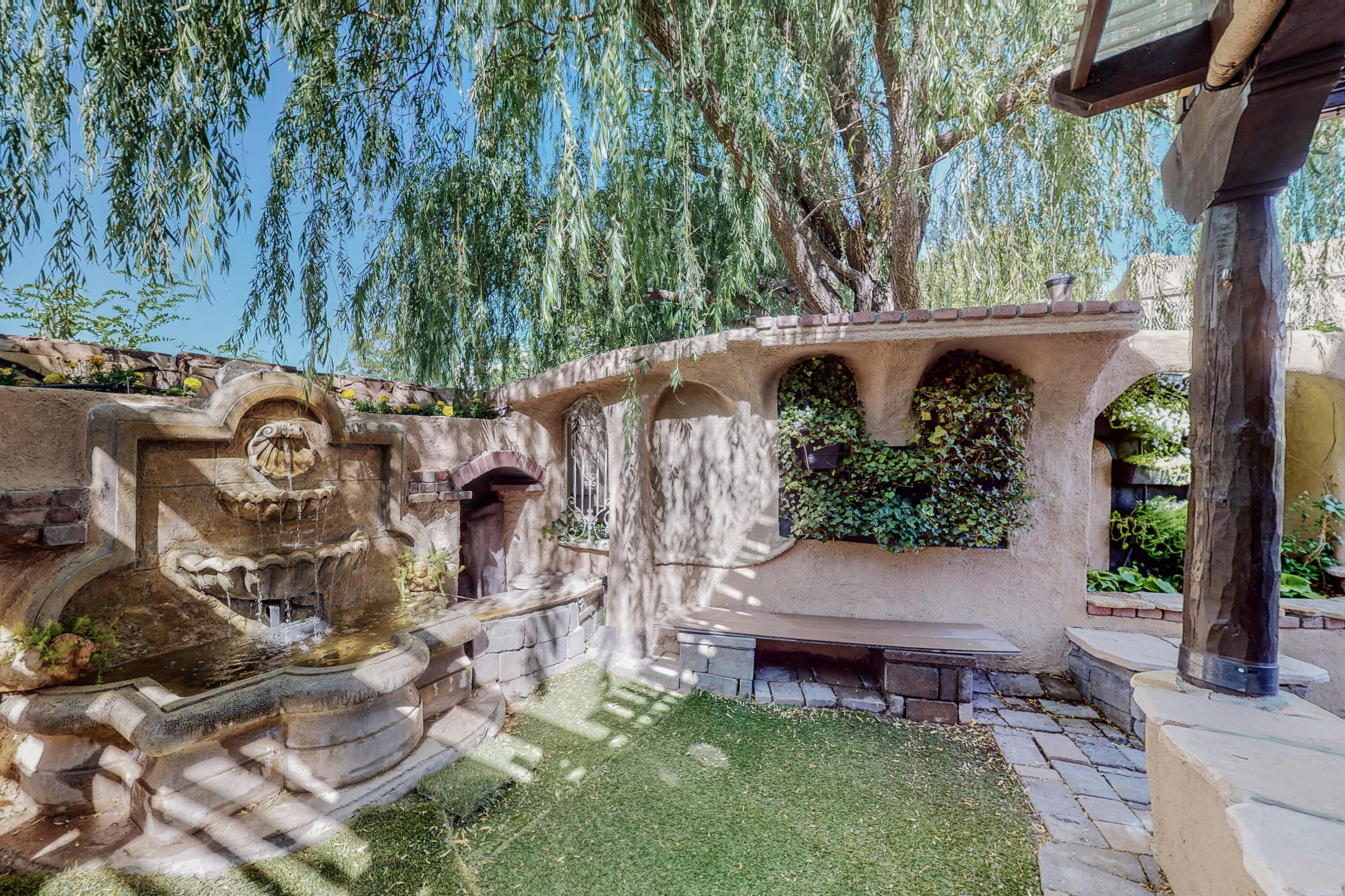 3512 Yippee Calle Court NW