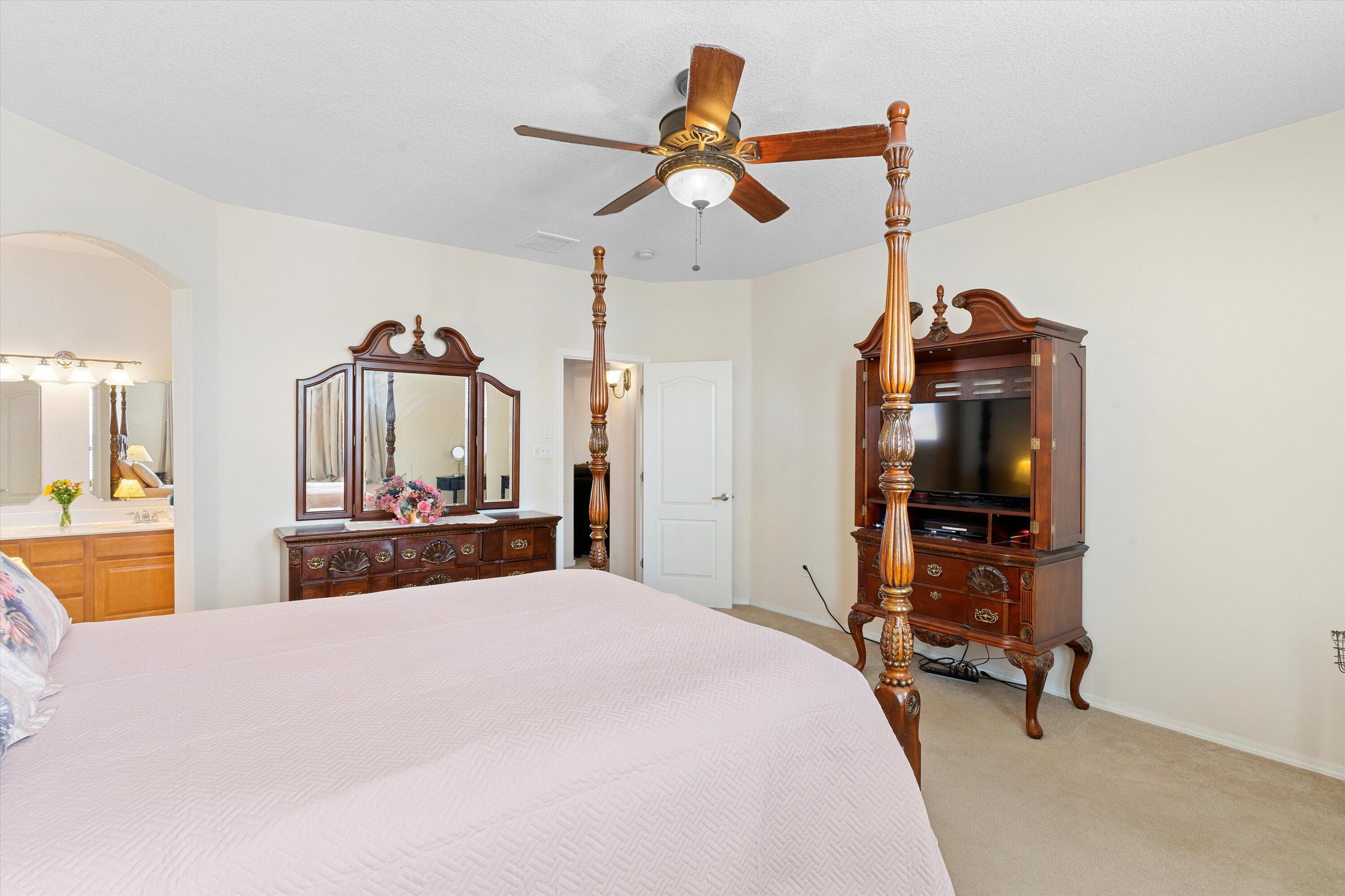 1925 Platina Road SE